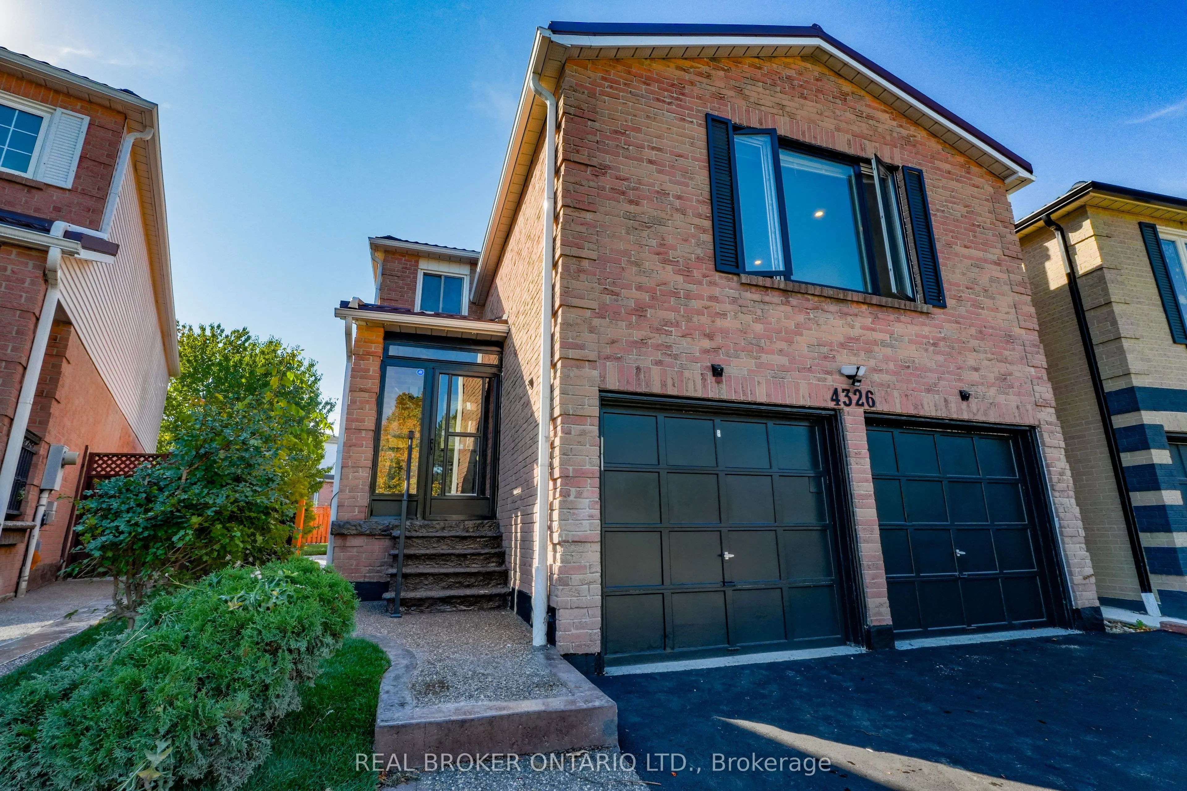 4326 Waterford Crescent
