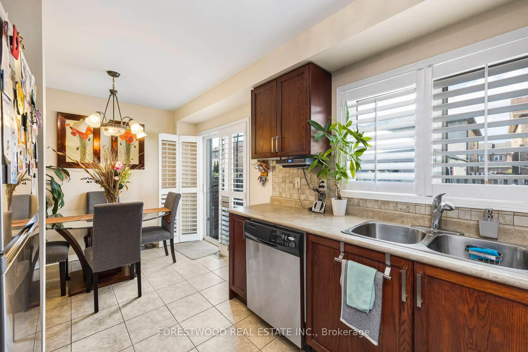 28 Sugarberry Drive
