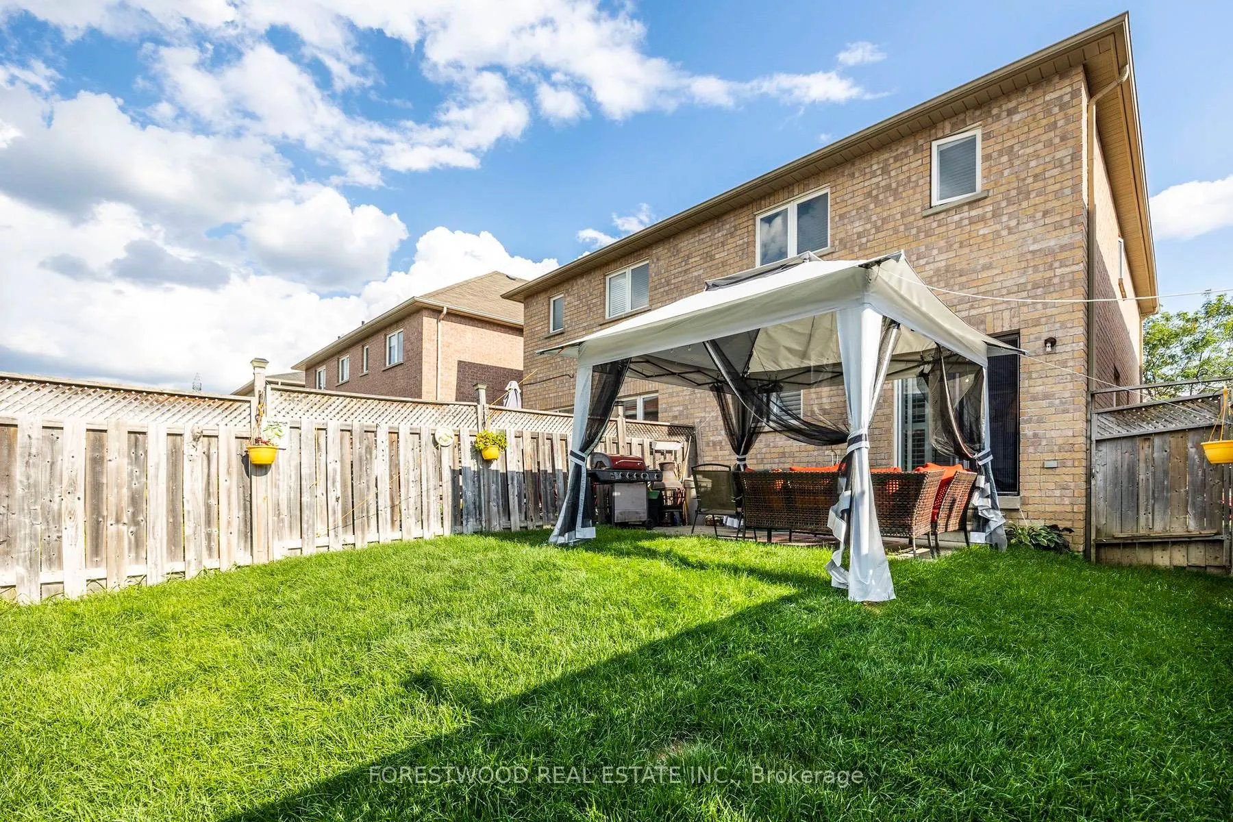 28 Sugarberry Drive