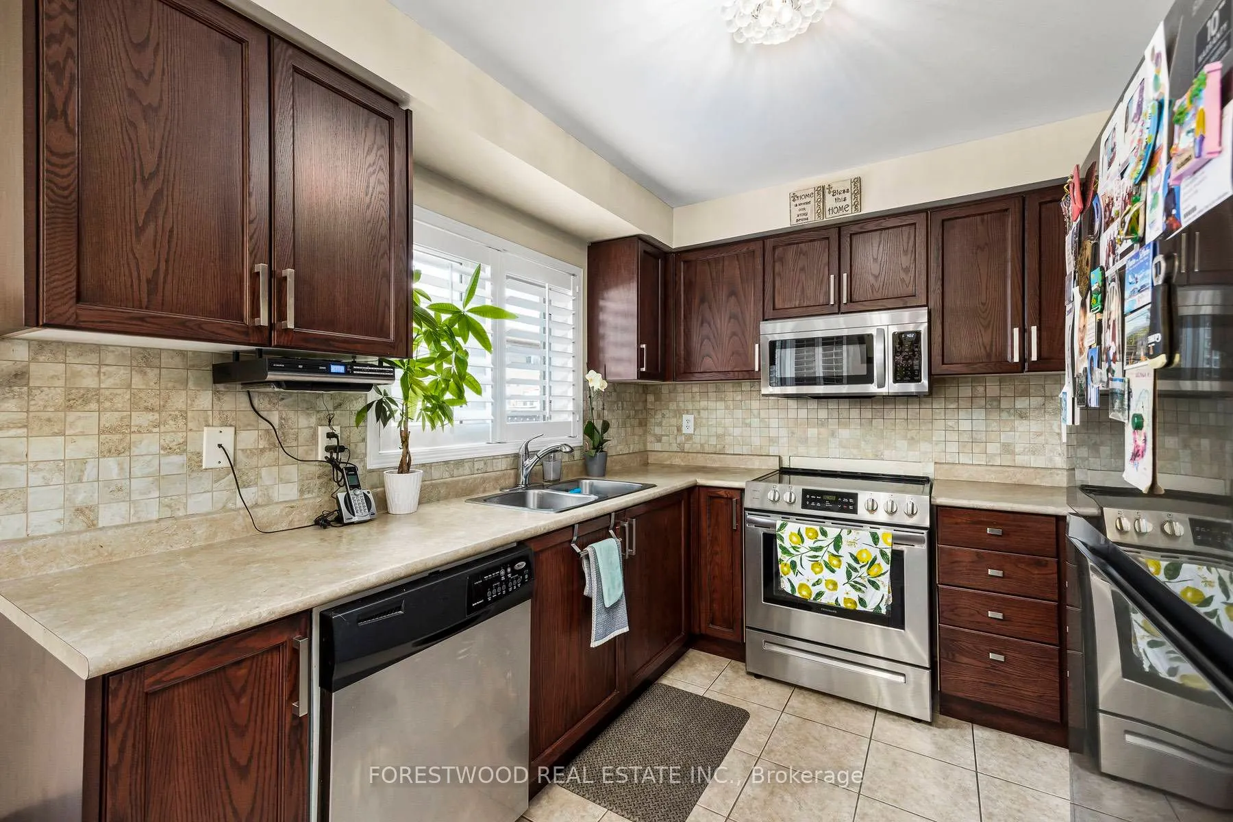 28 Sugarberry Drive