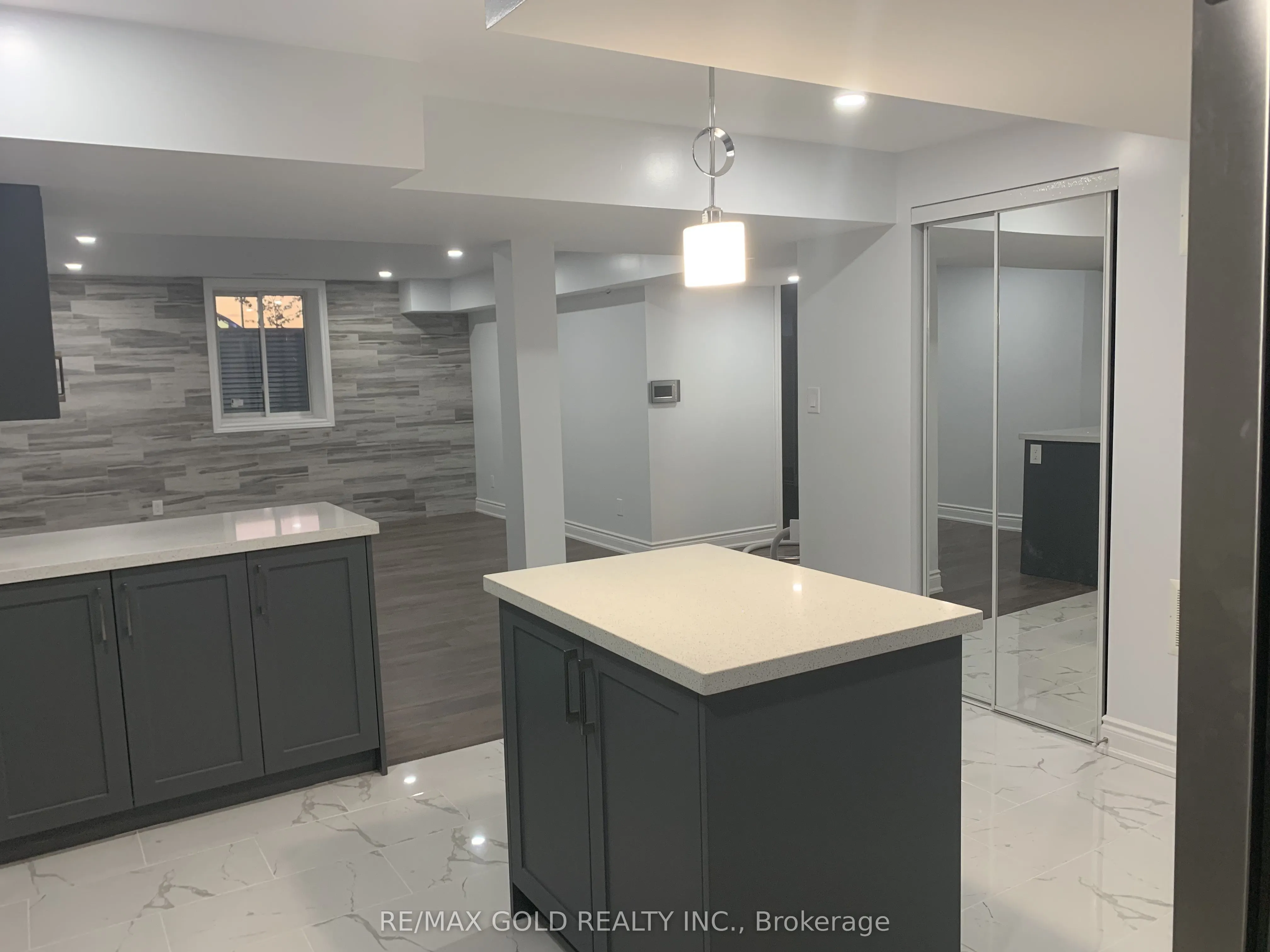 9 Dopp Crescent