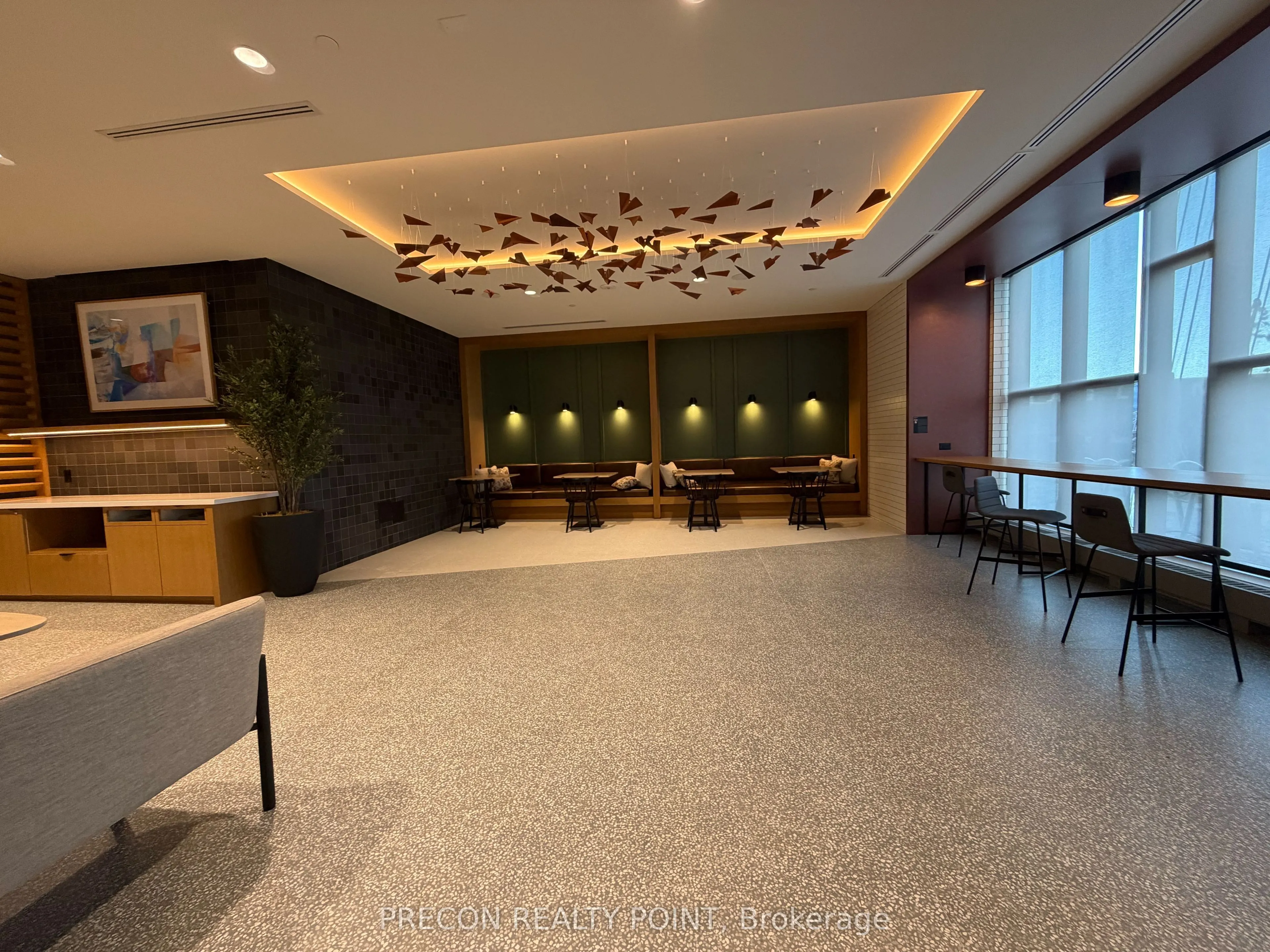 2495 Eglinton Avenue W, #1105