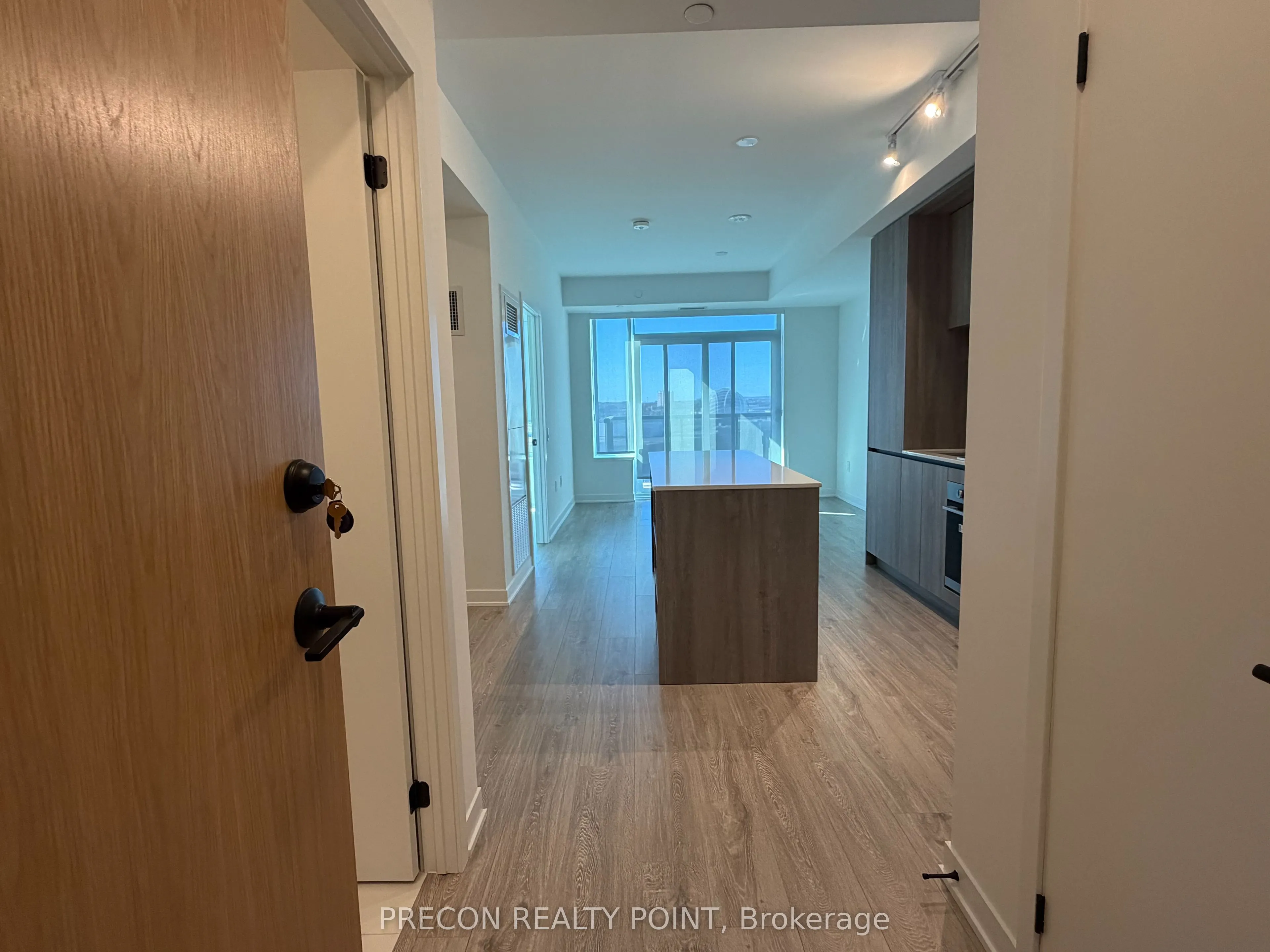 2495 Eglinton Avenue W, #1105
