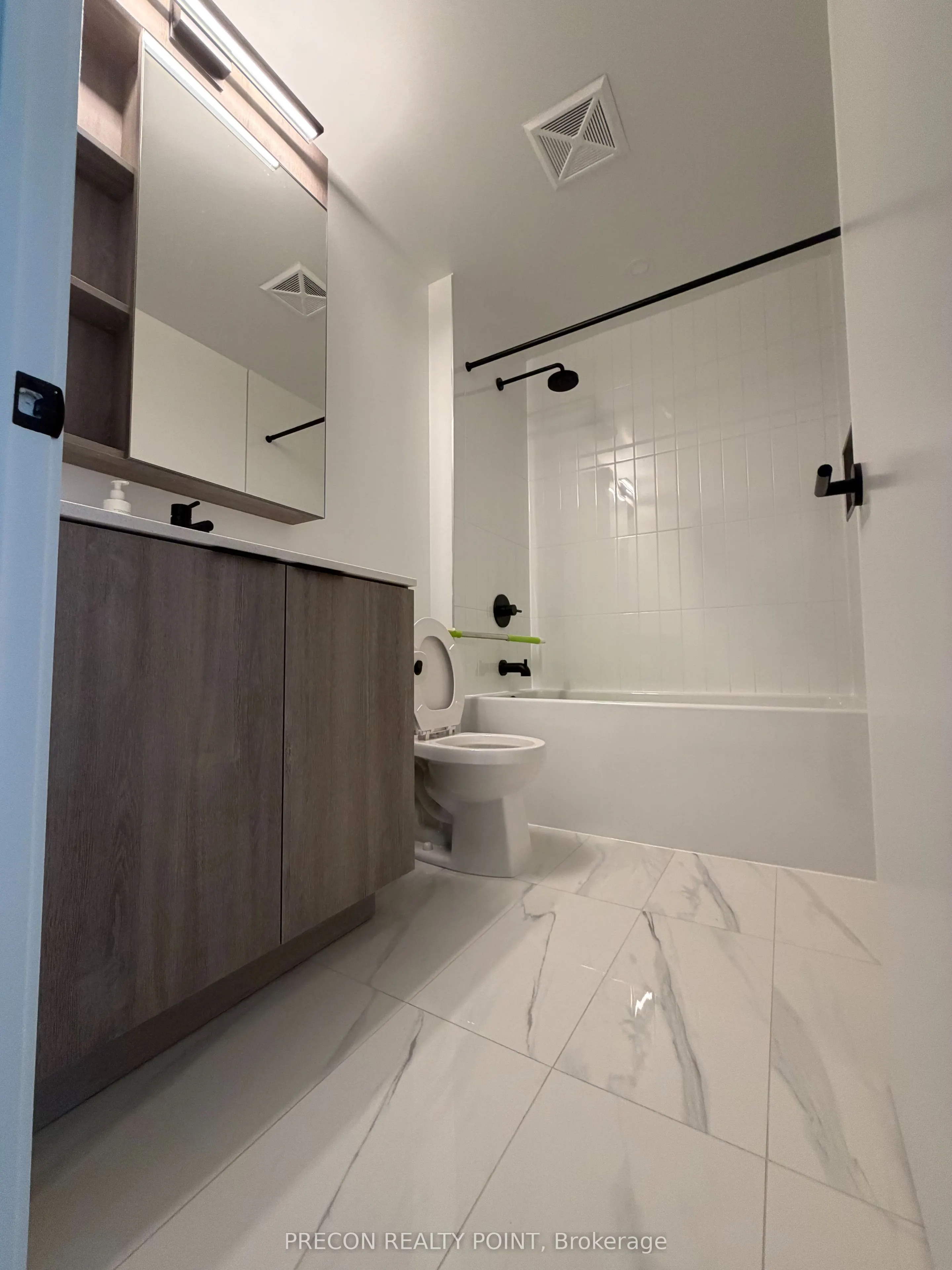 2495 Eglinton Avenue W, #1105