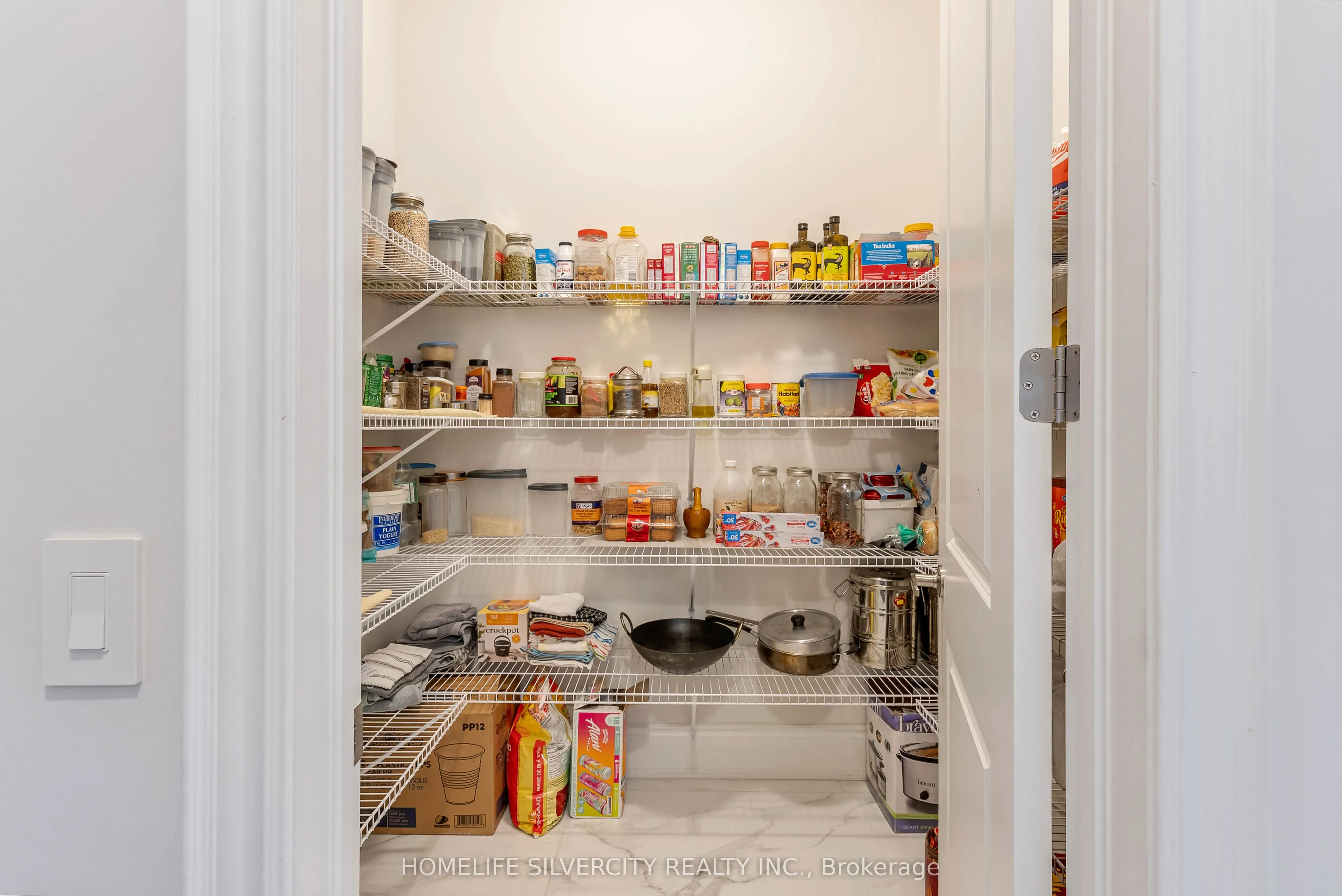 71 Raspberry Rdg Avenue