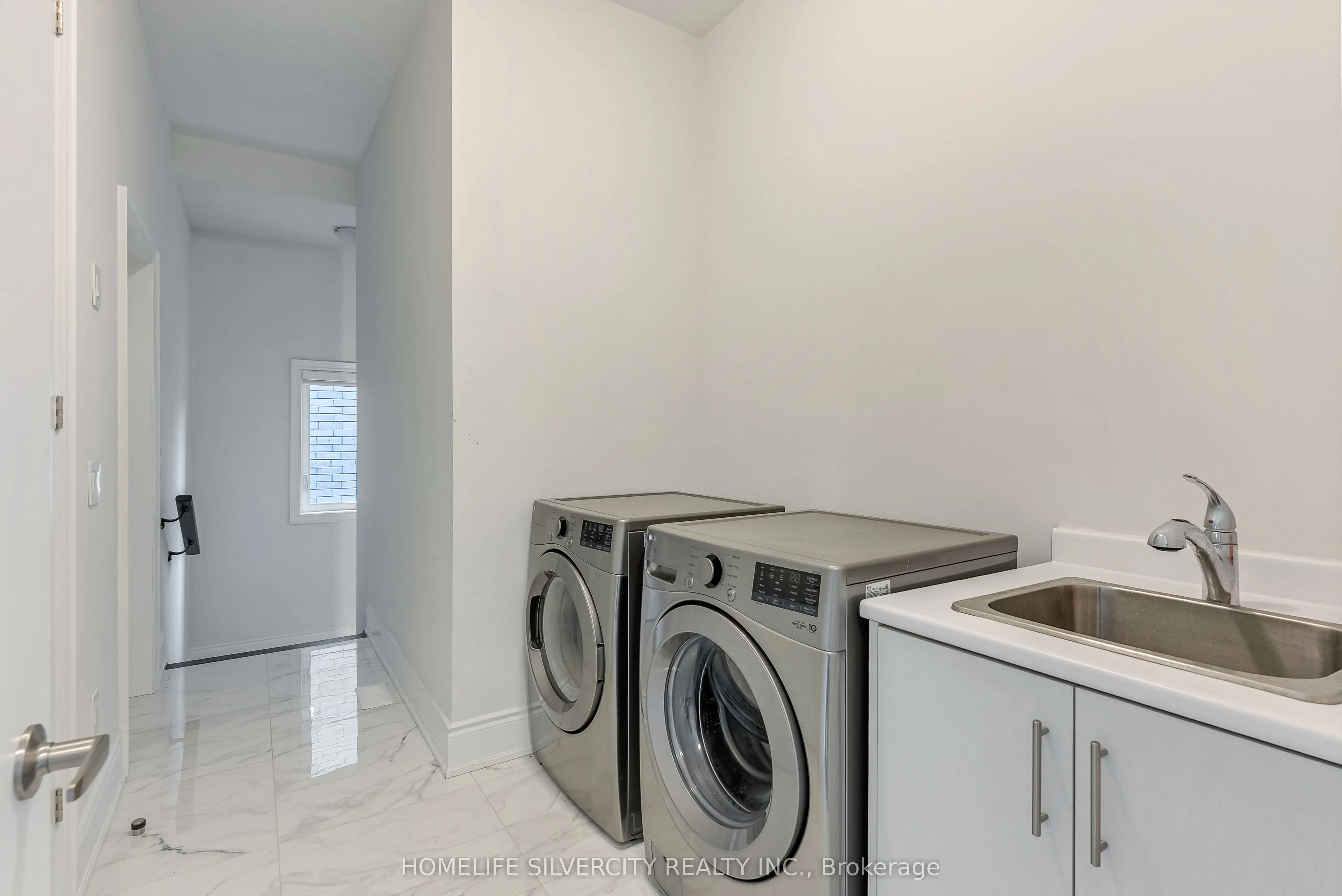 71 Raspberry Rdg Avenue