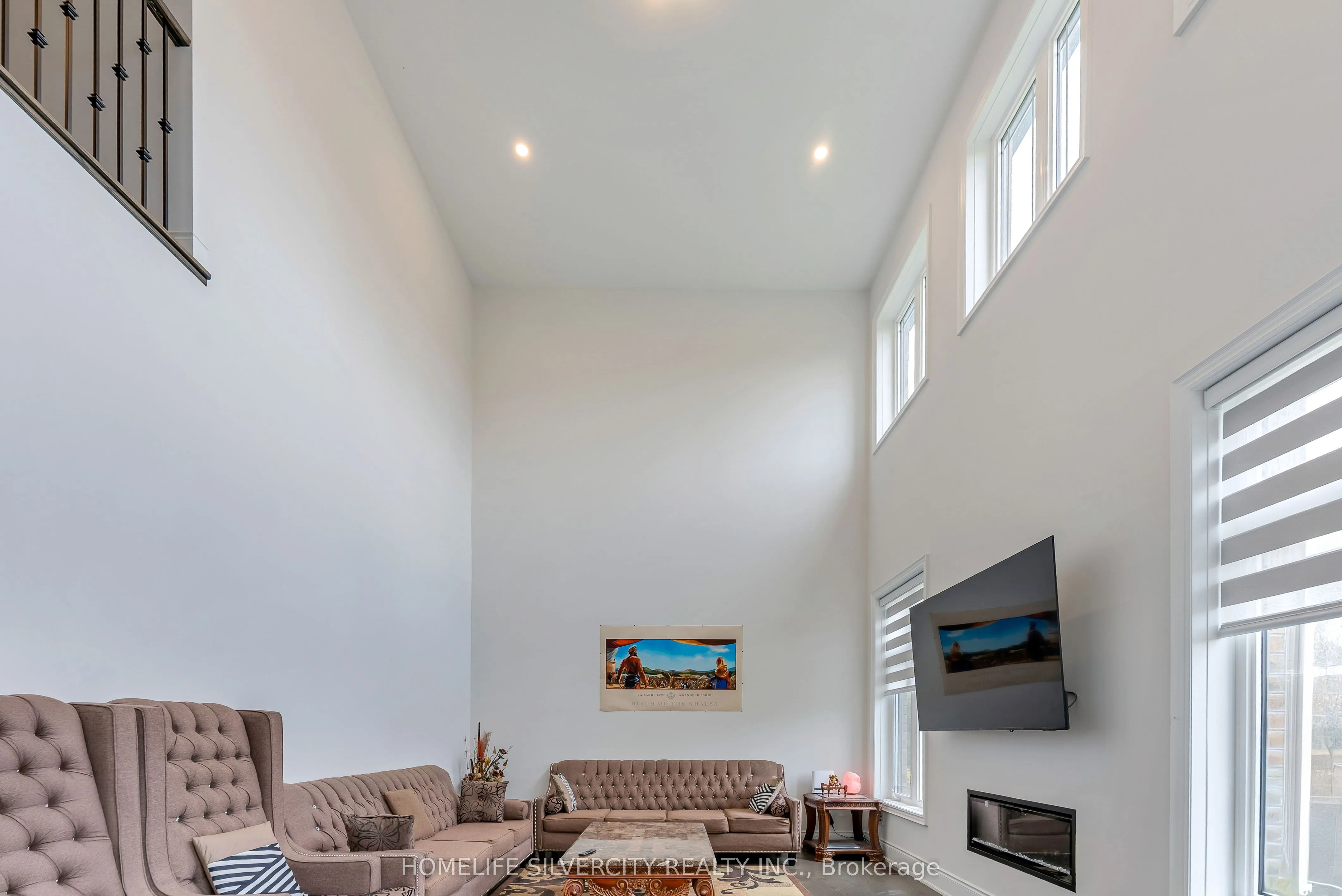71 Raspberry Rdg Avenue