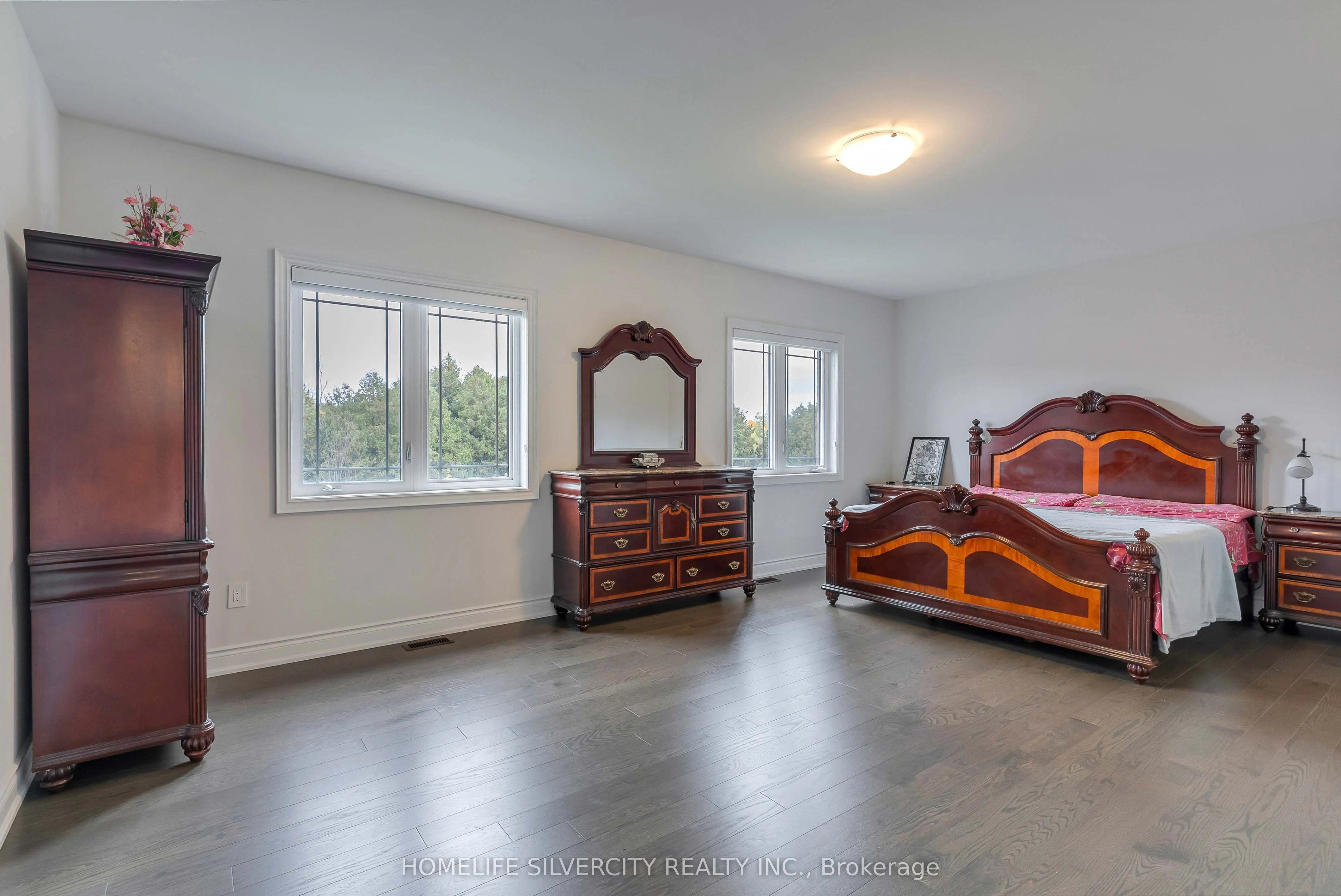 71 Raspberry Rdg Avenue