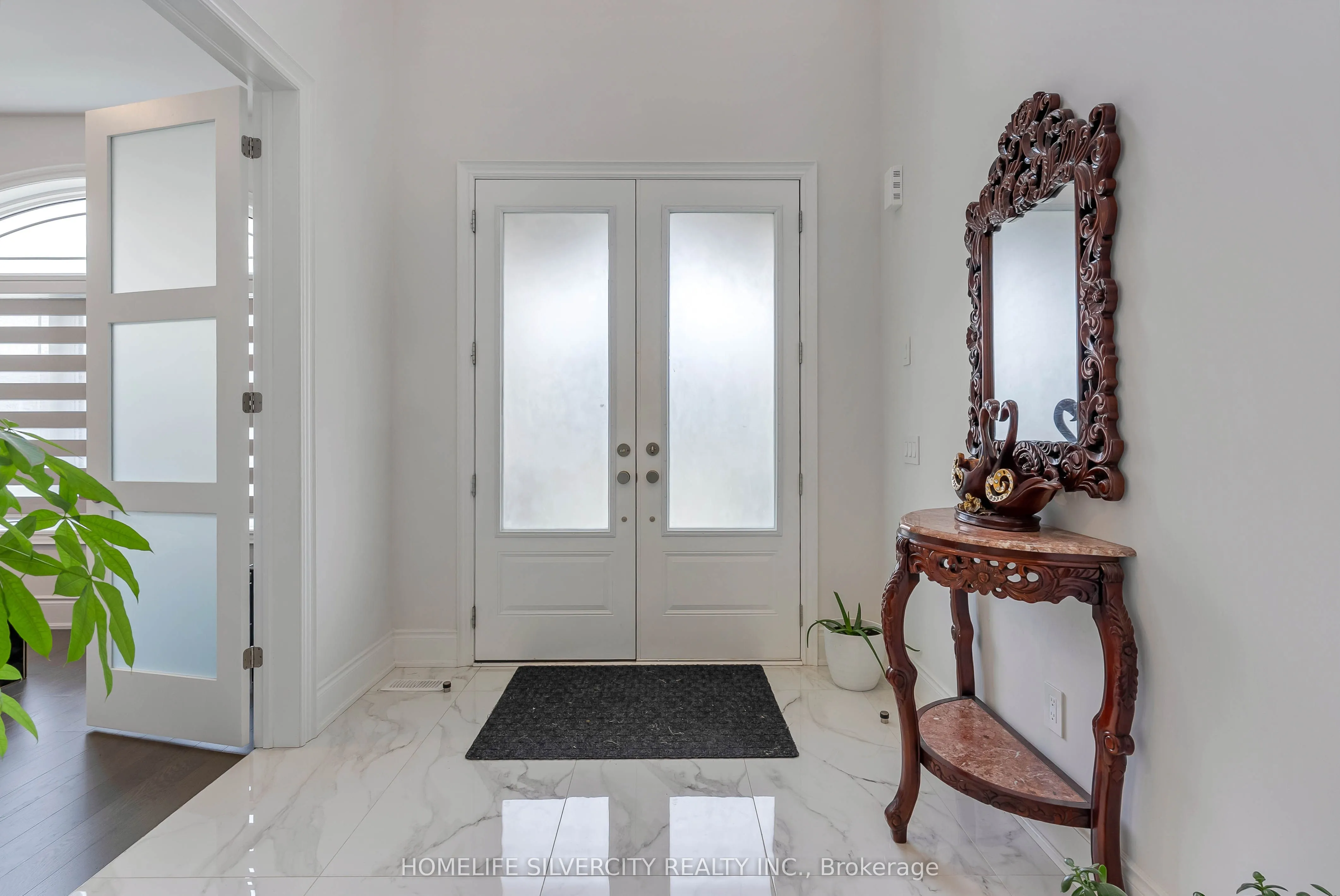 71 Raspberry Rdg Avenue