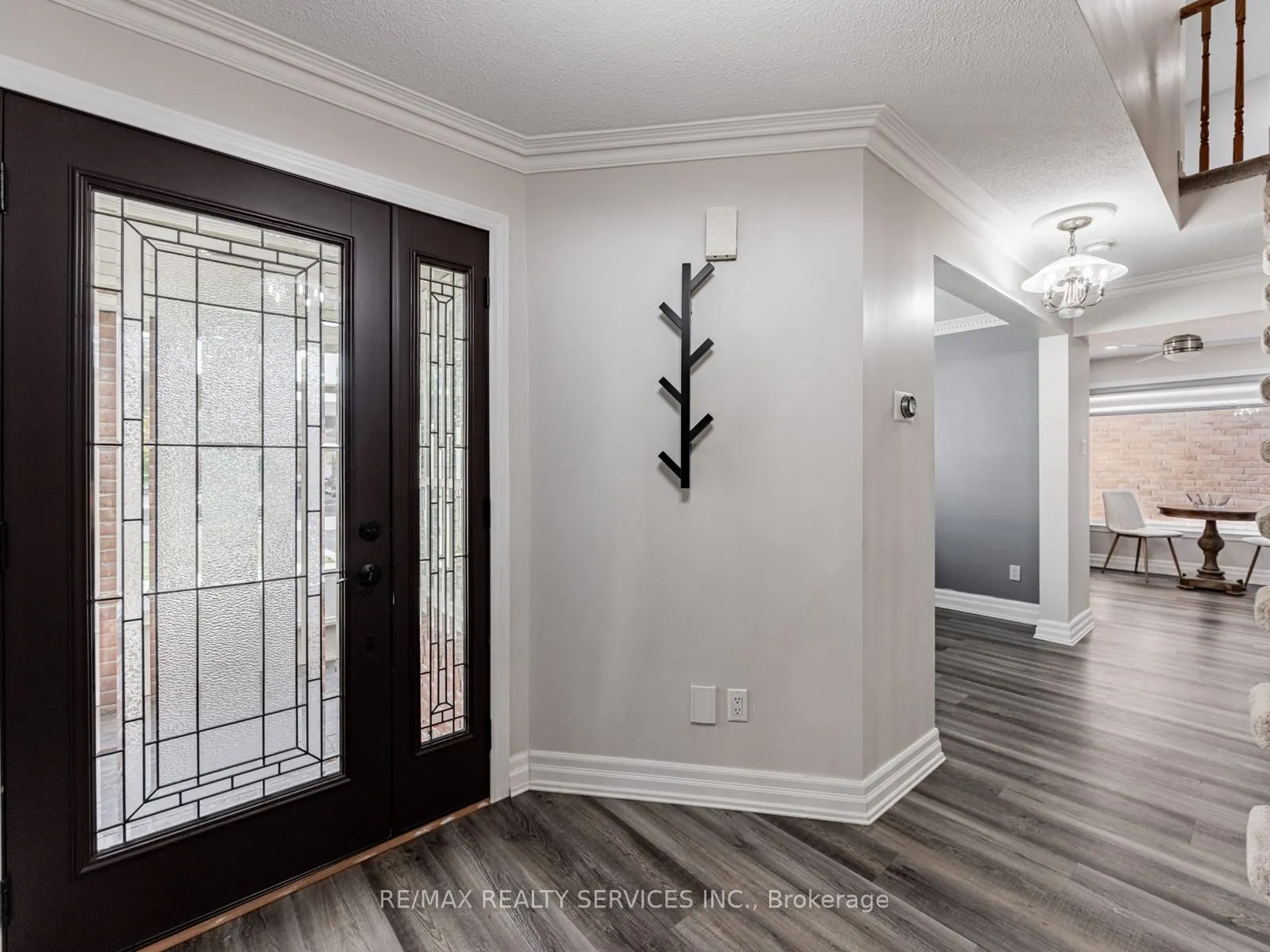 28 Lacewood Crescent