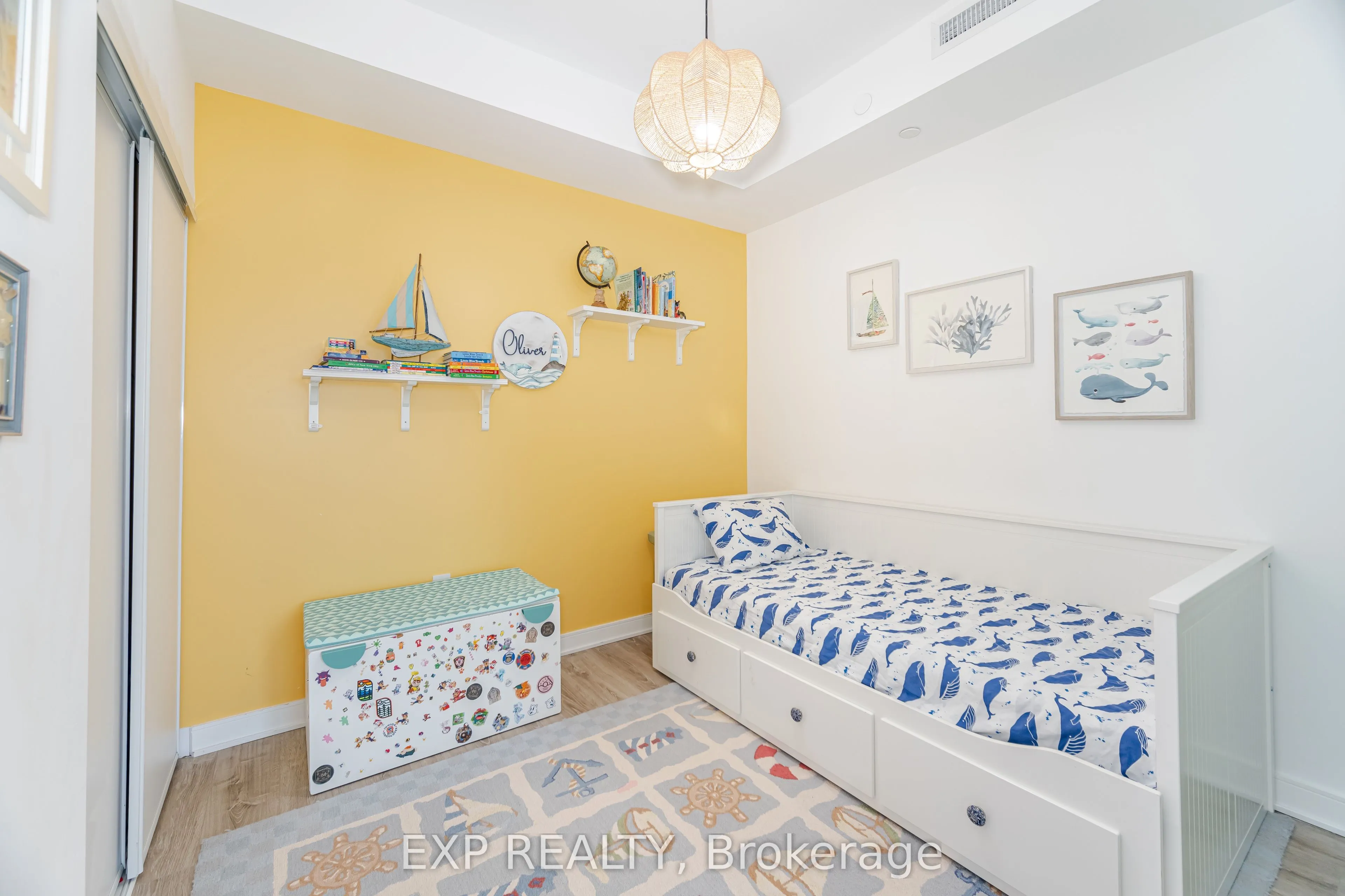 25 Neighbourhood Lane, #812