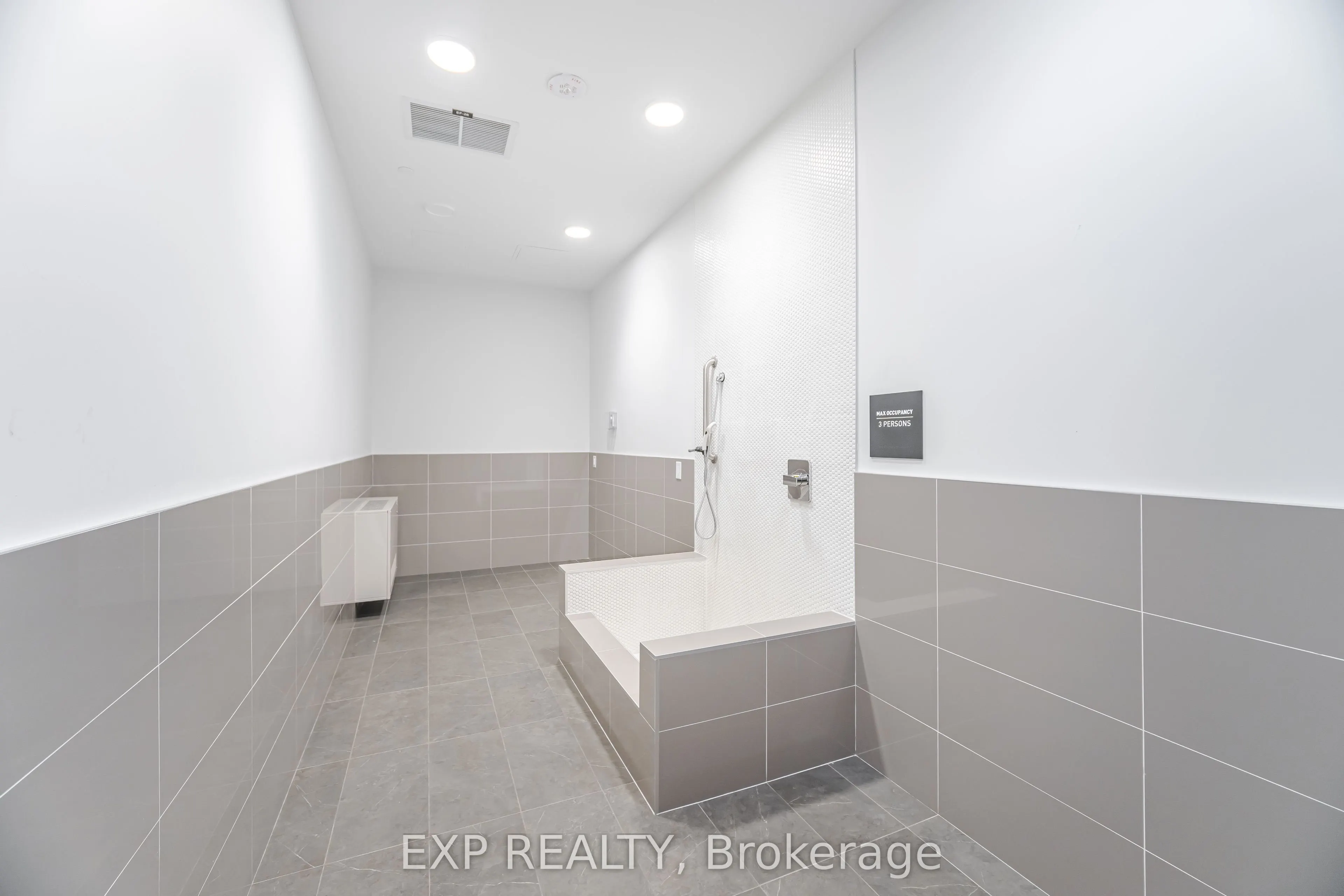 25 Neighbourhood Lane, #812