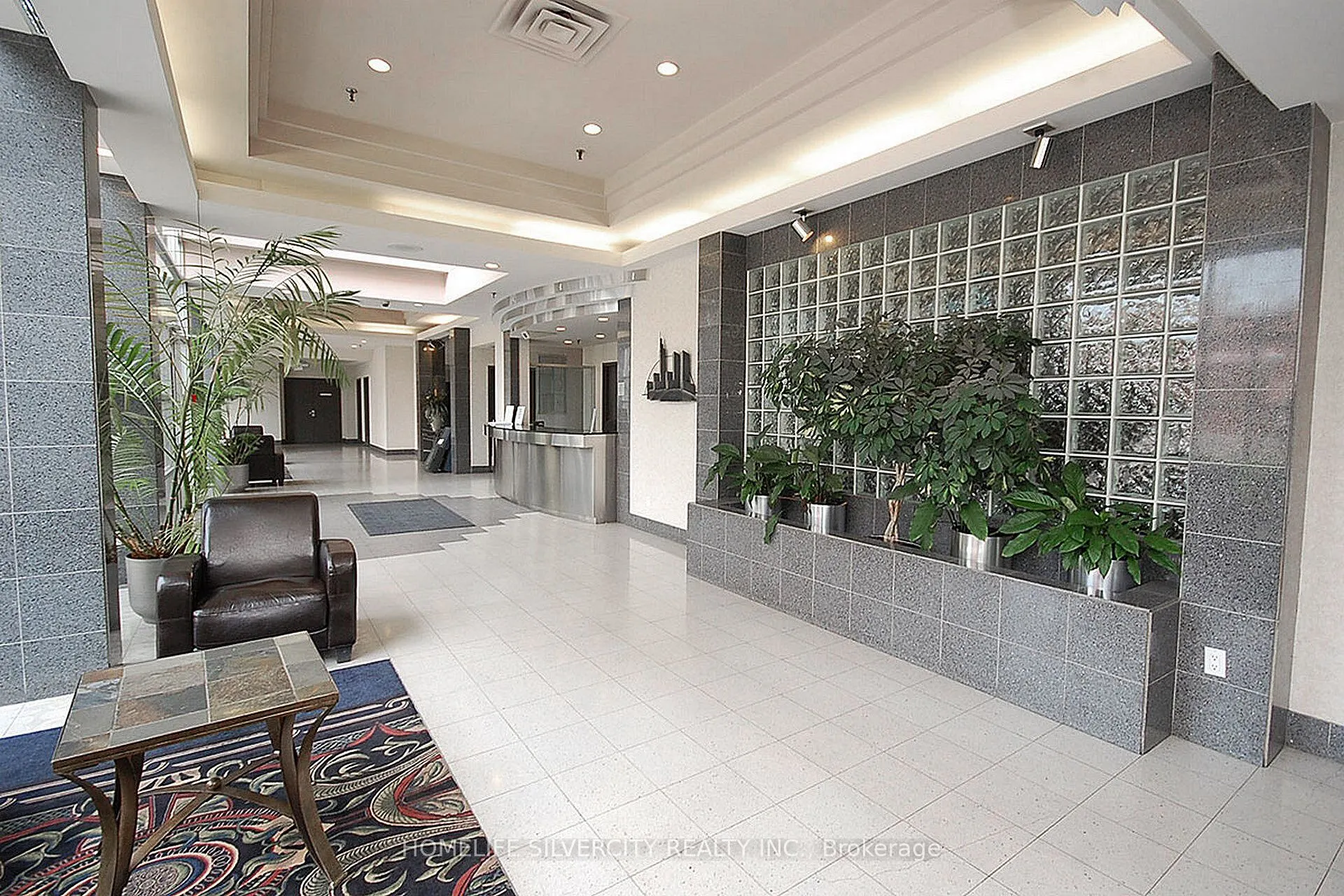 285 Enfield Place, #510