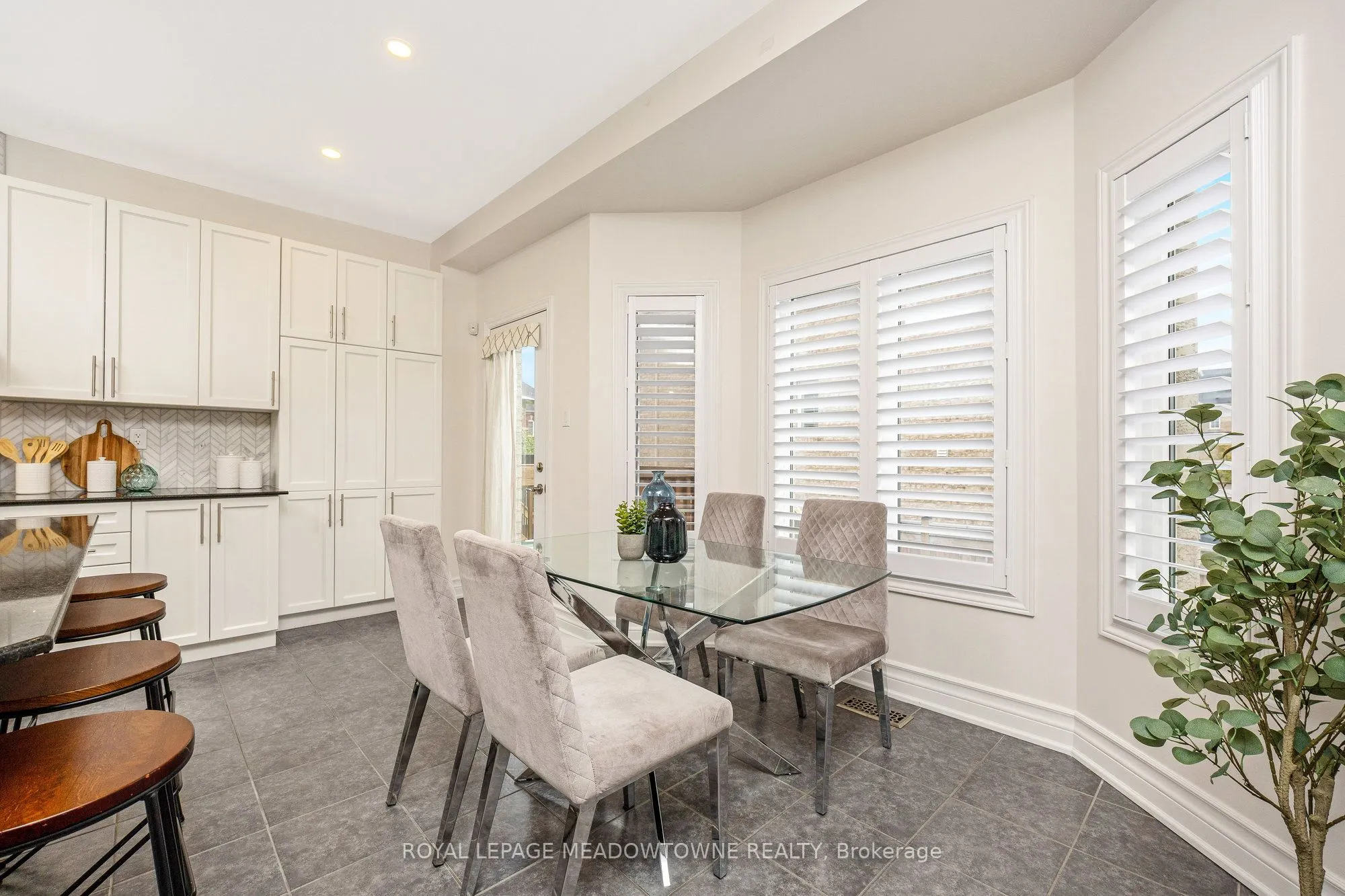 418 Cedar Hedge Road