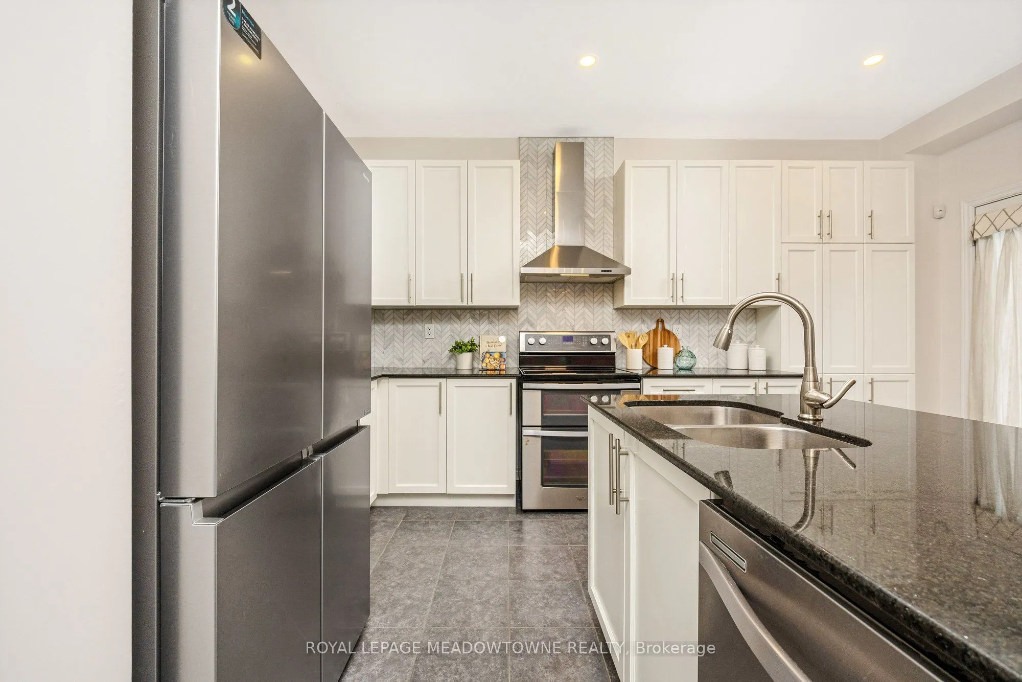 418 Cedar Hedge Road