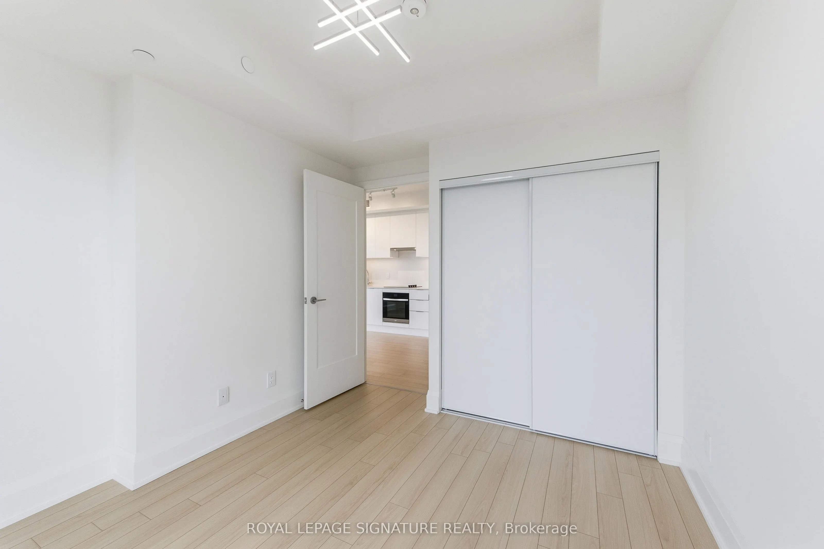3079 Trafalgar Road, #1009A