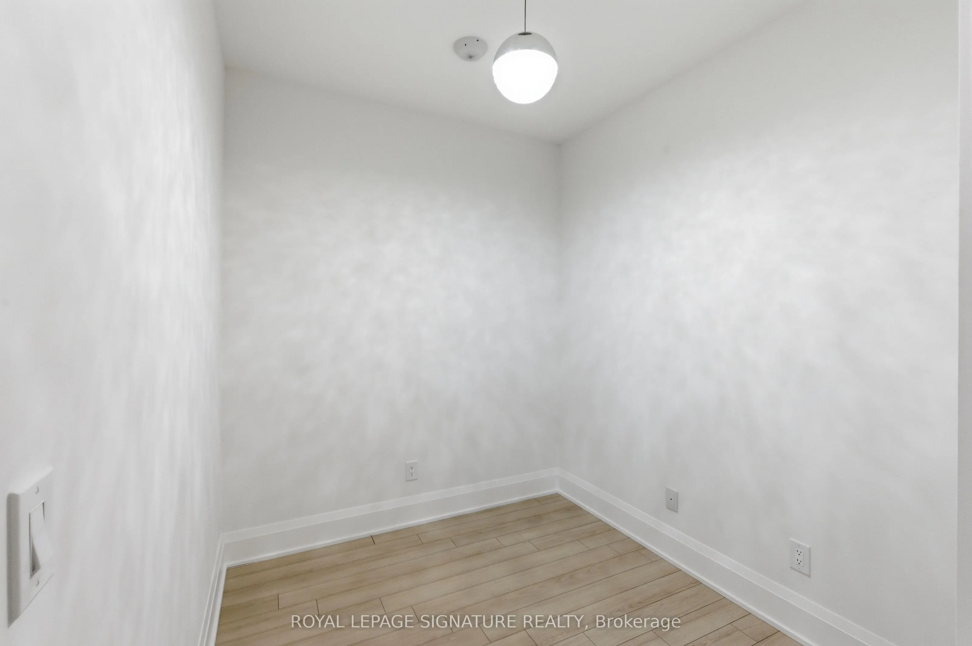3079 Trafalgar Road, #1009A