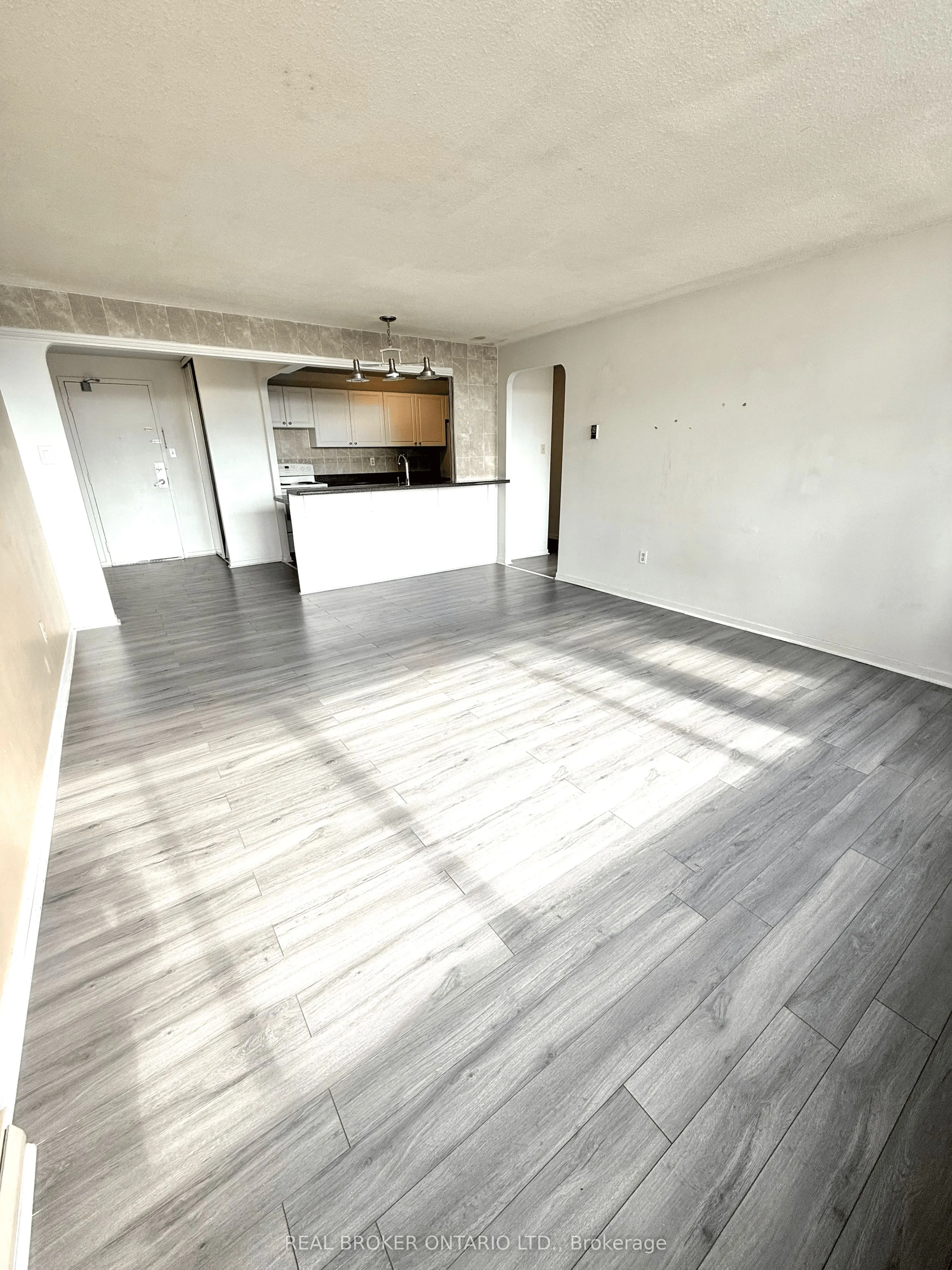 1011 Dufferin Street, #306