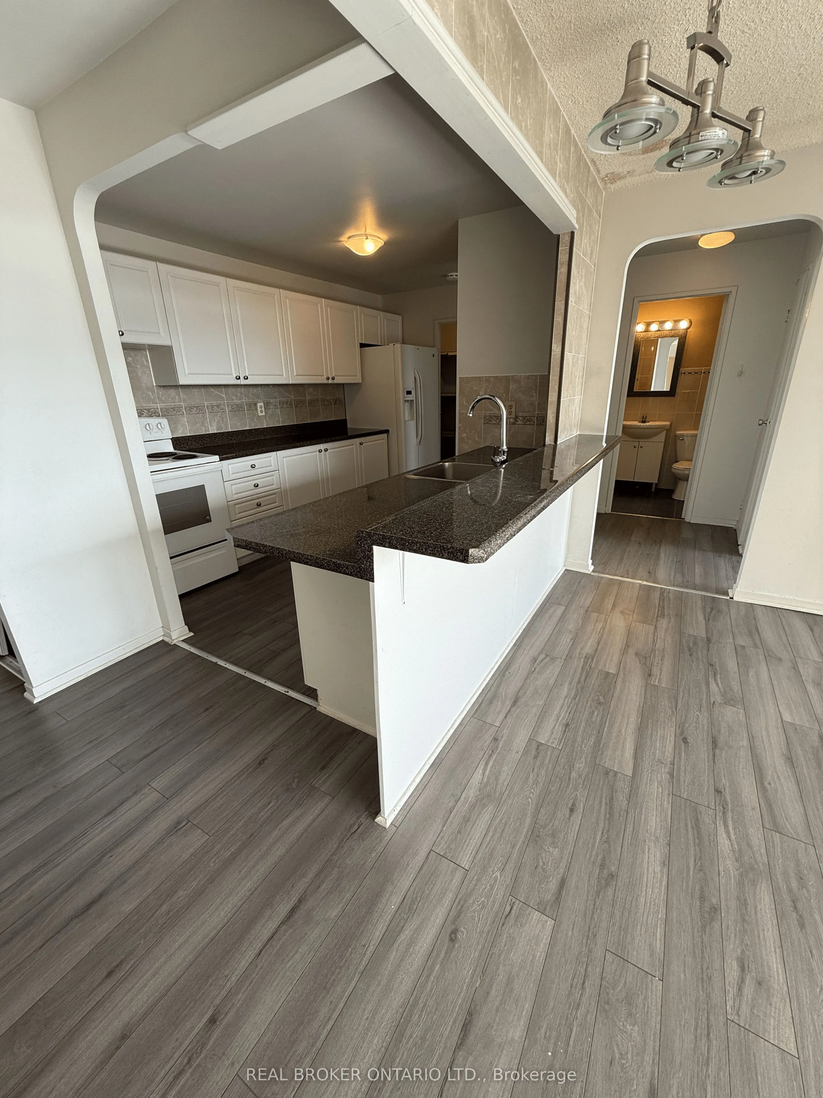 1011 Dufferin Street, #306