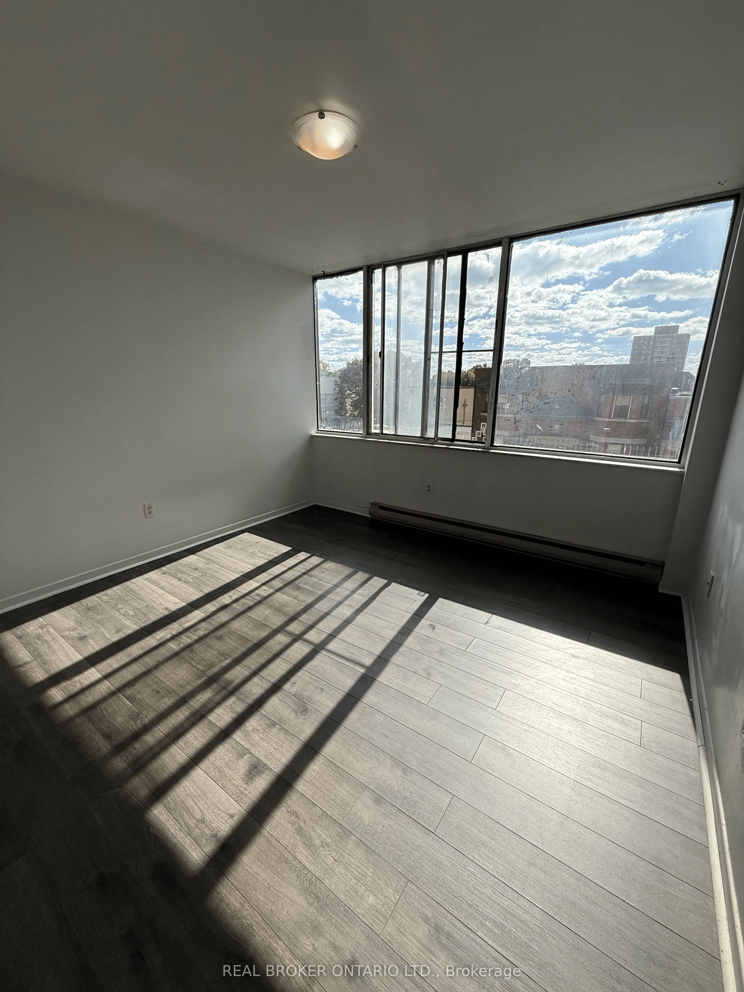 1011 Dufferin Street, #306
