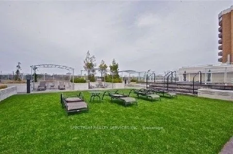 3865 Lake Shore Boulevard, #319