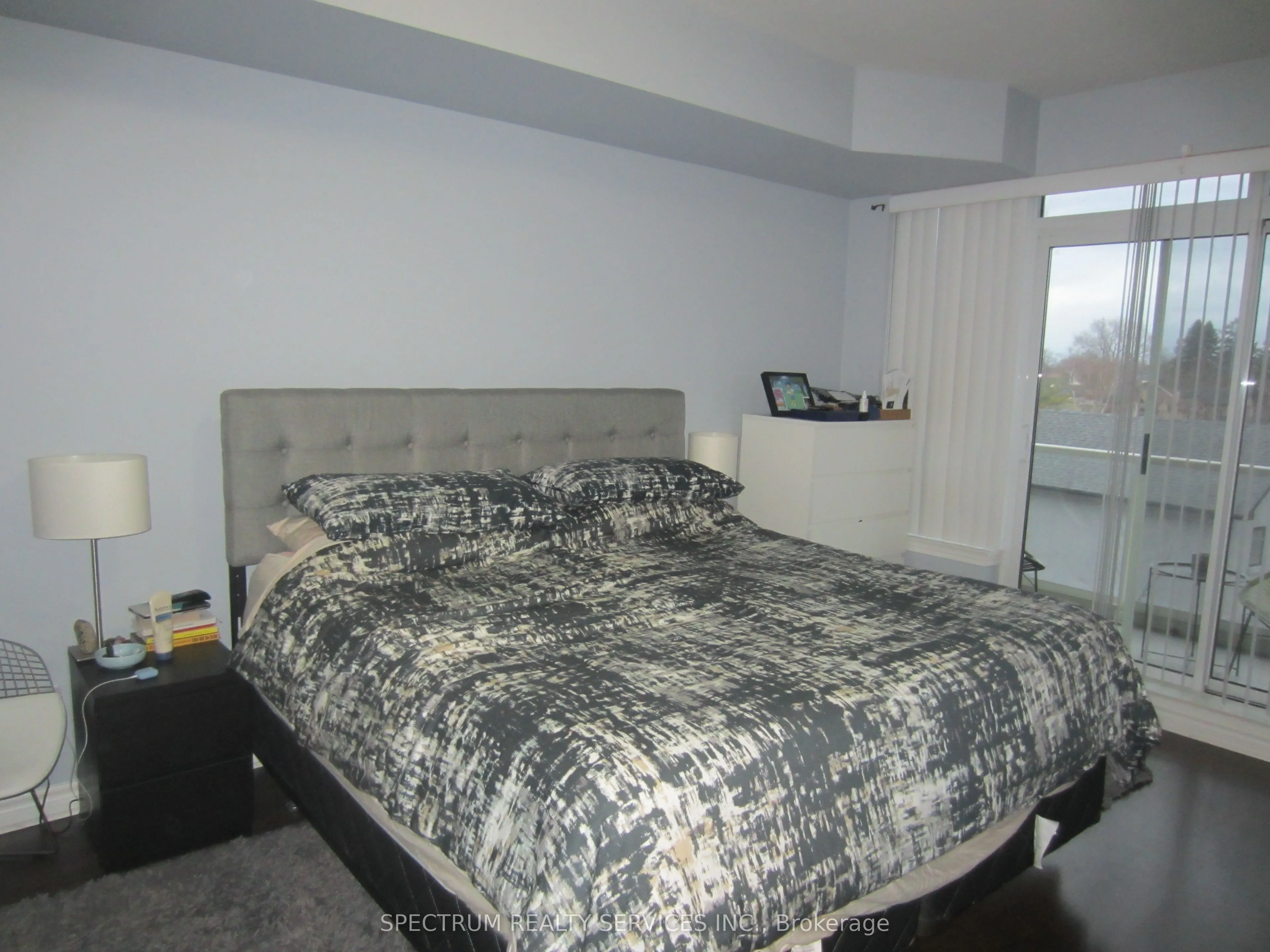 3865 Lake Shore Boulevard, #319