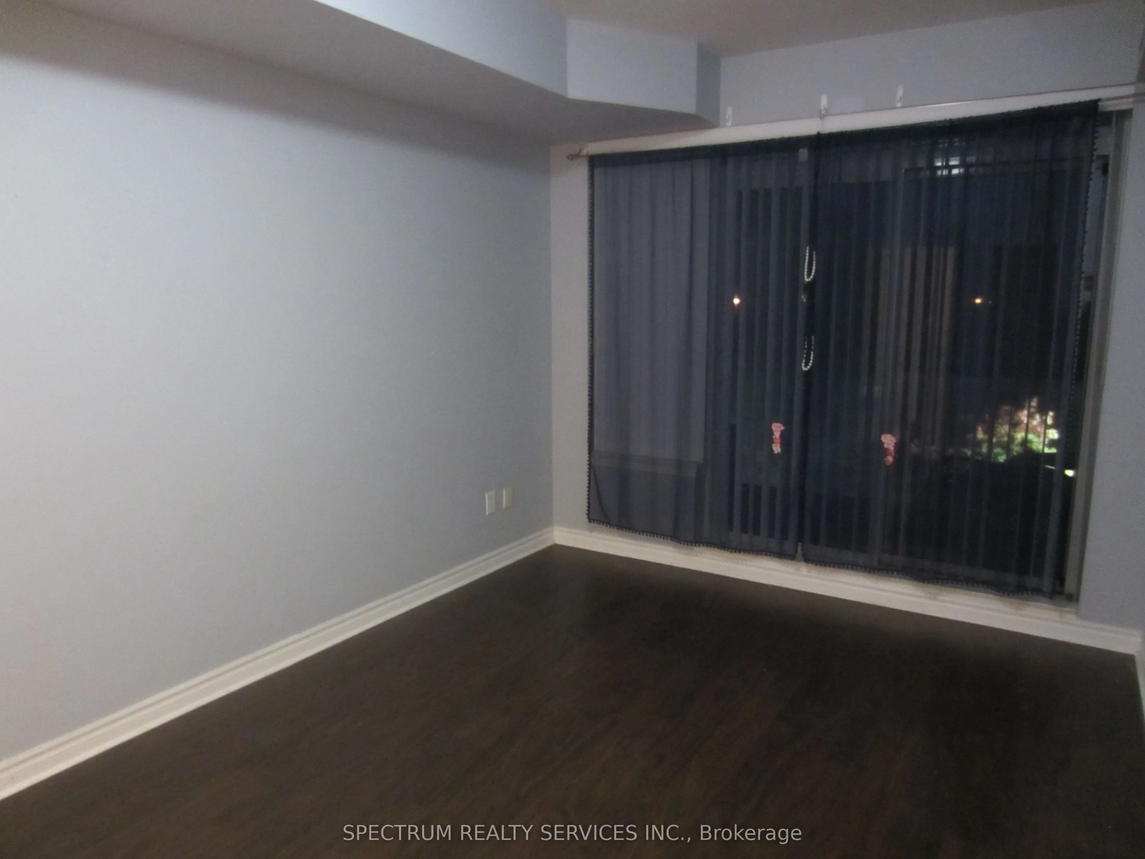 3865 Lake Shore Boulevard, #319