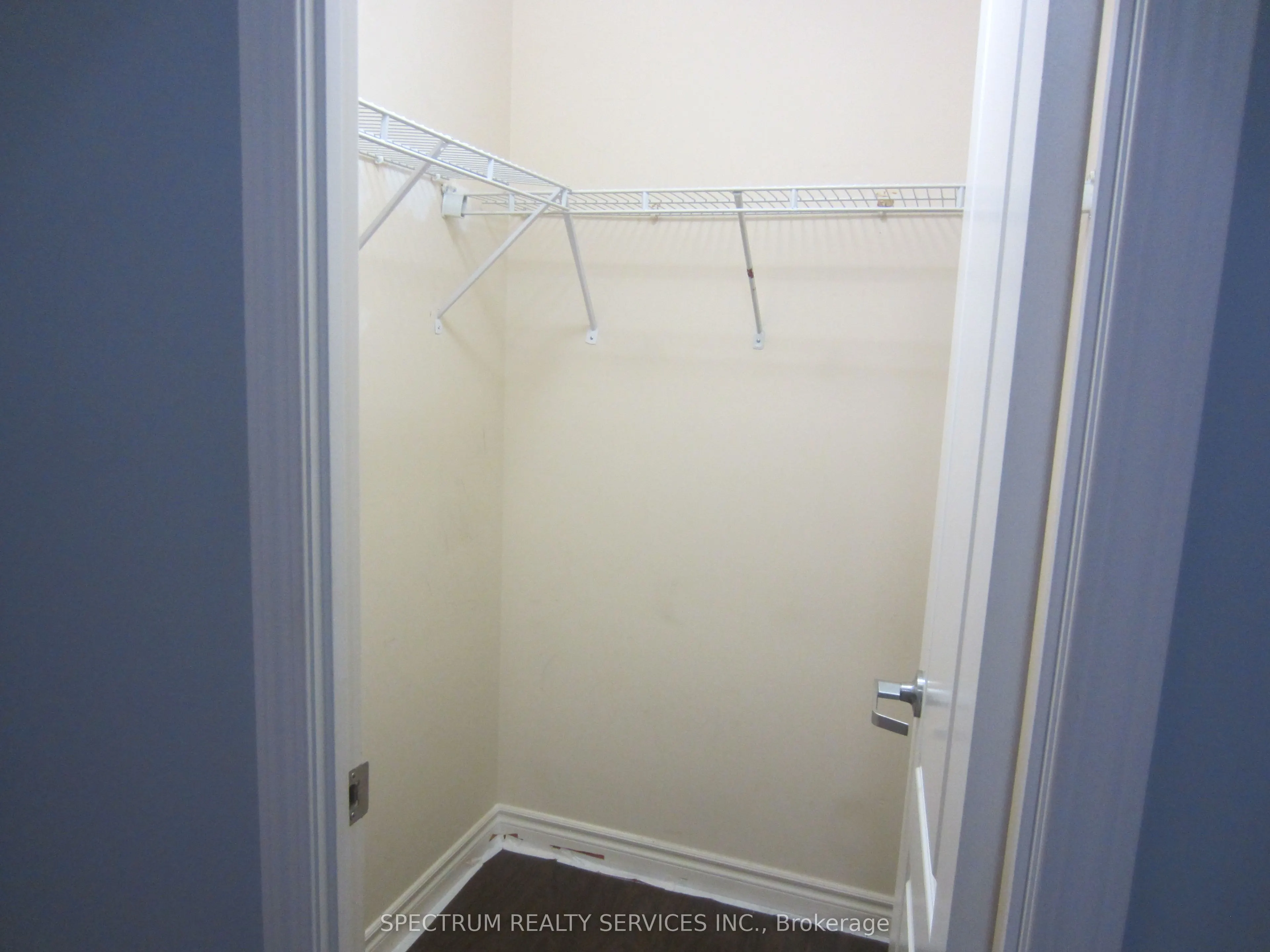 3865 Lake Shore Boulevard, #319