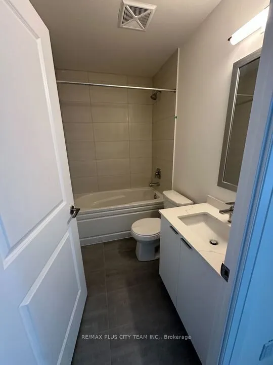 15 Watergarden Drive, #2805