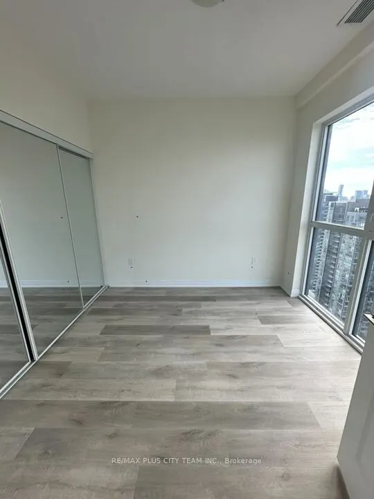 15 Watergarden Drive, #2805