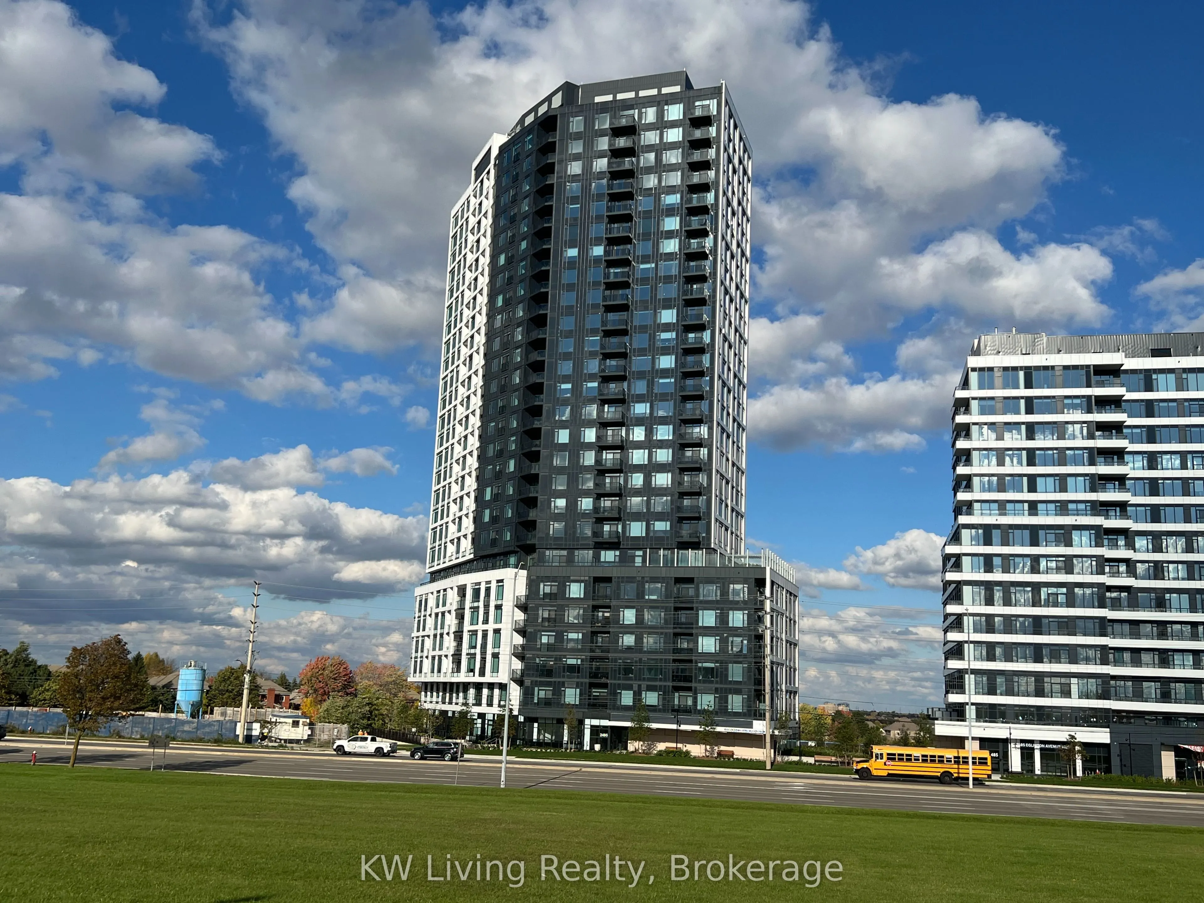 2495 Eglinton Avenue W, #1213