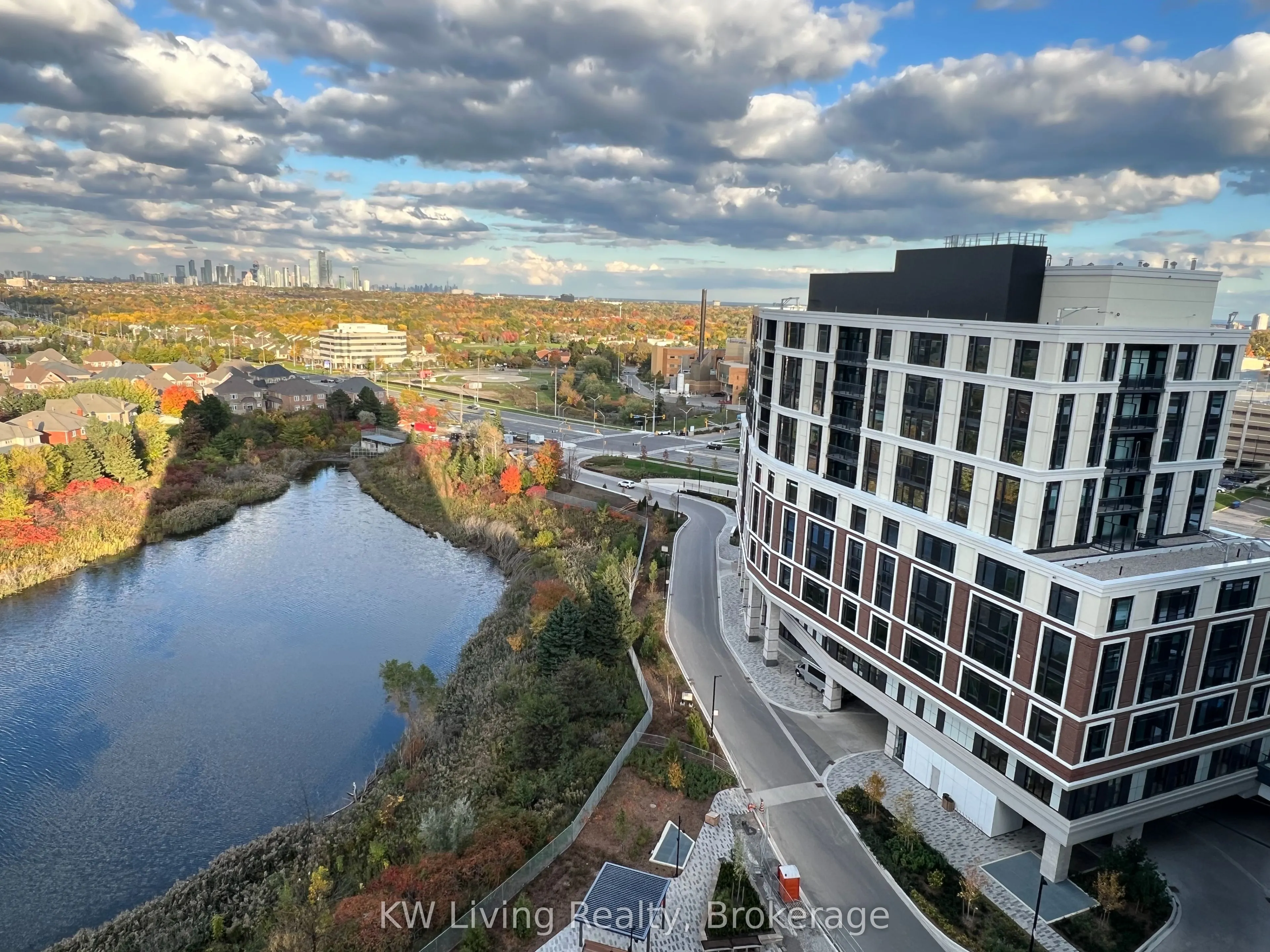 2495 Eglinton Avenue W, #1213