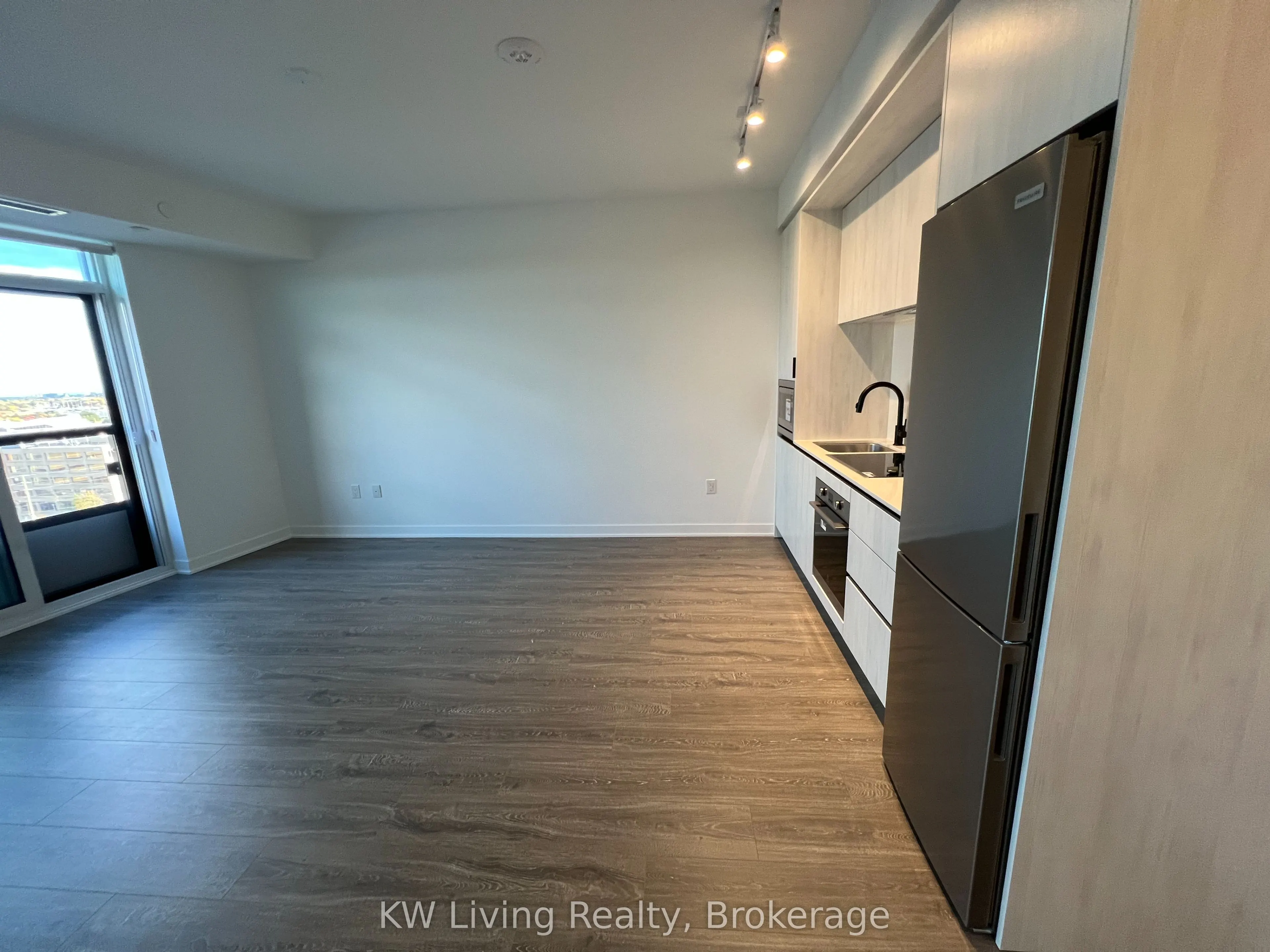 2495 Eglinton Avenue W, #1213