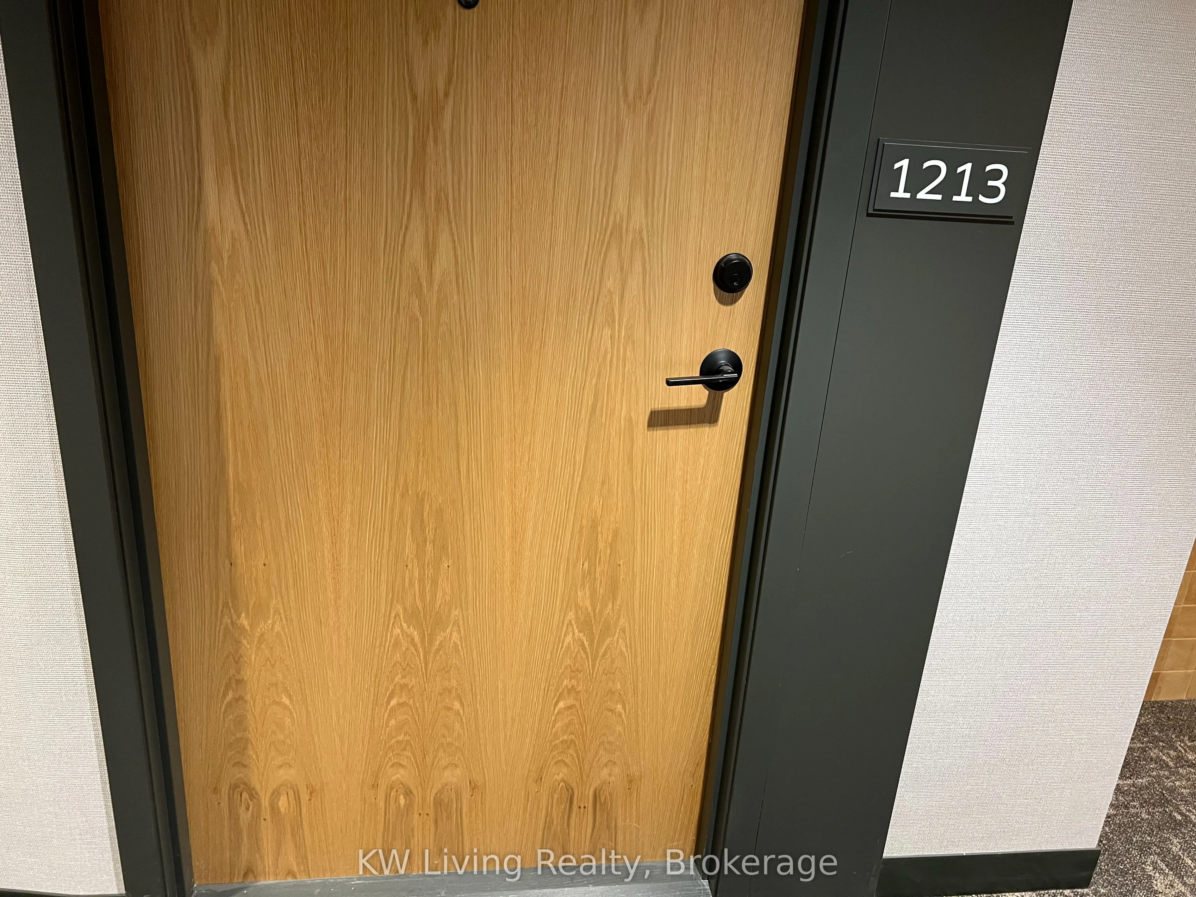 2495 Eglinton Avenue W, #1213