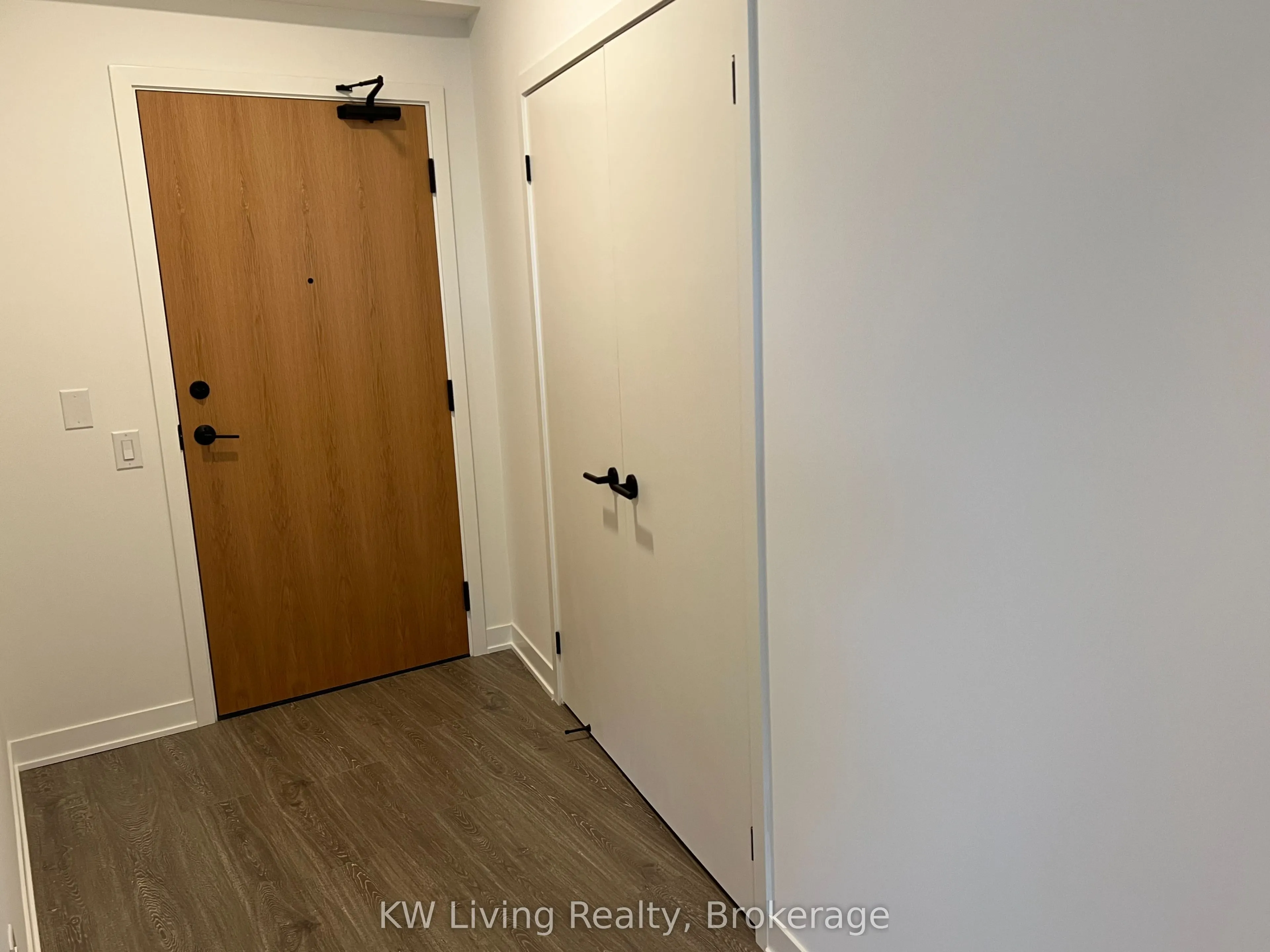 2495 Eglinton Avenue W, #1213