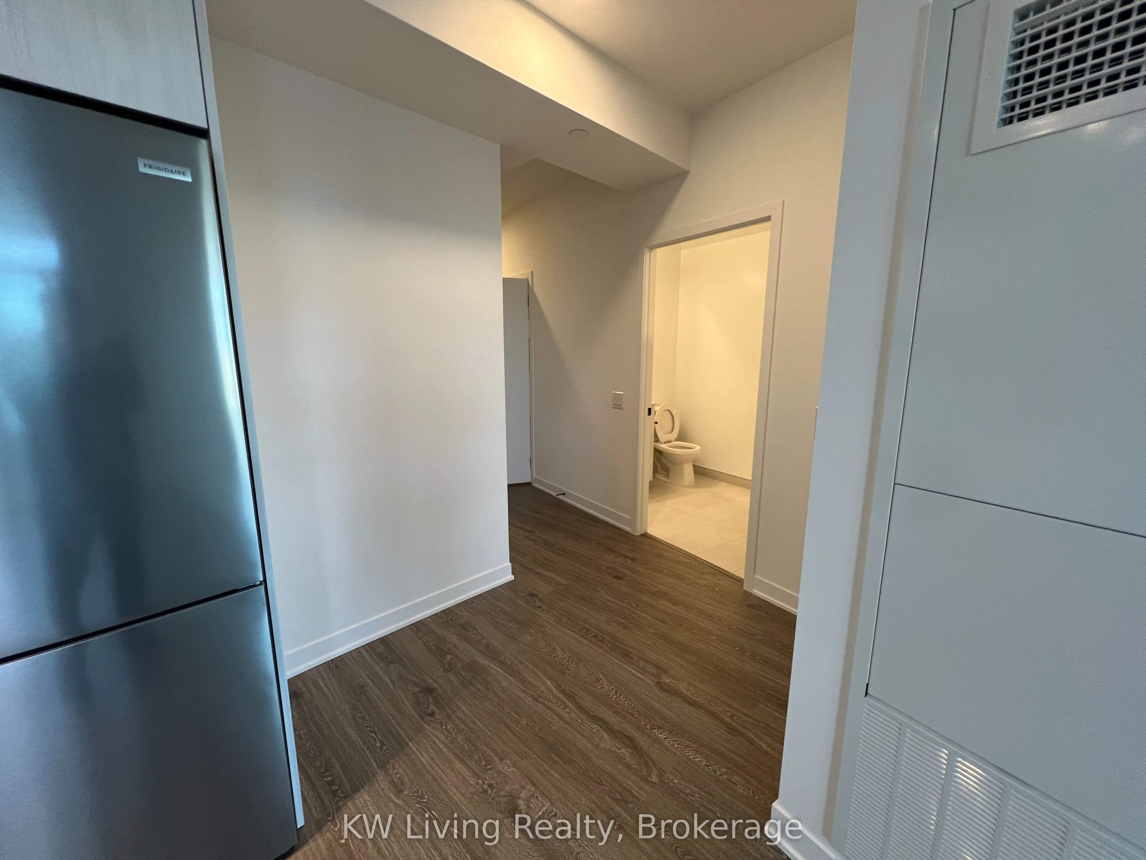 2495 Eglinton Avenue W, #1213