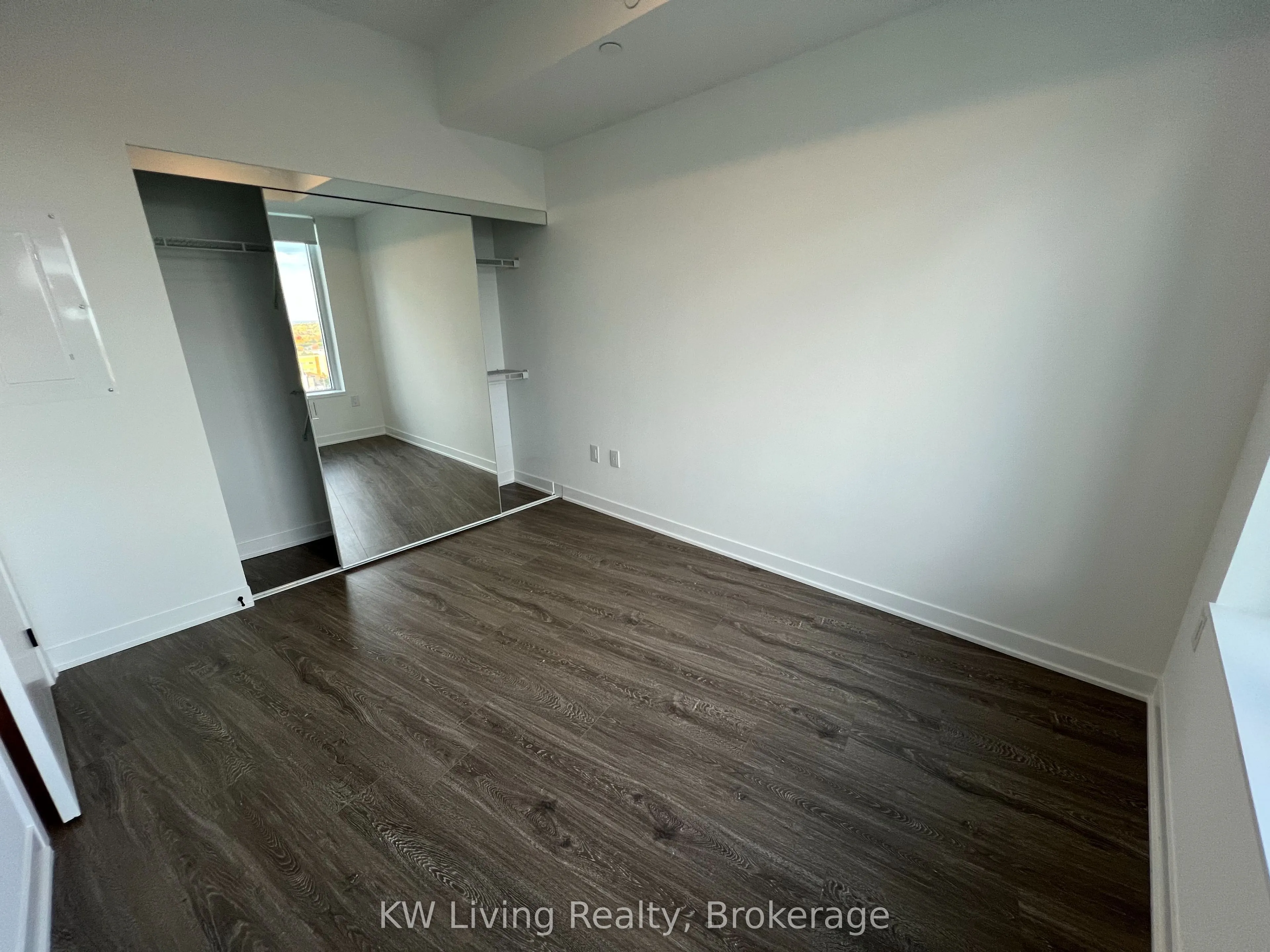 2495 Eglinton Avenue W, #1213