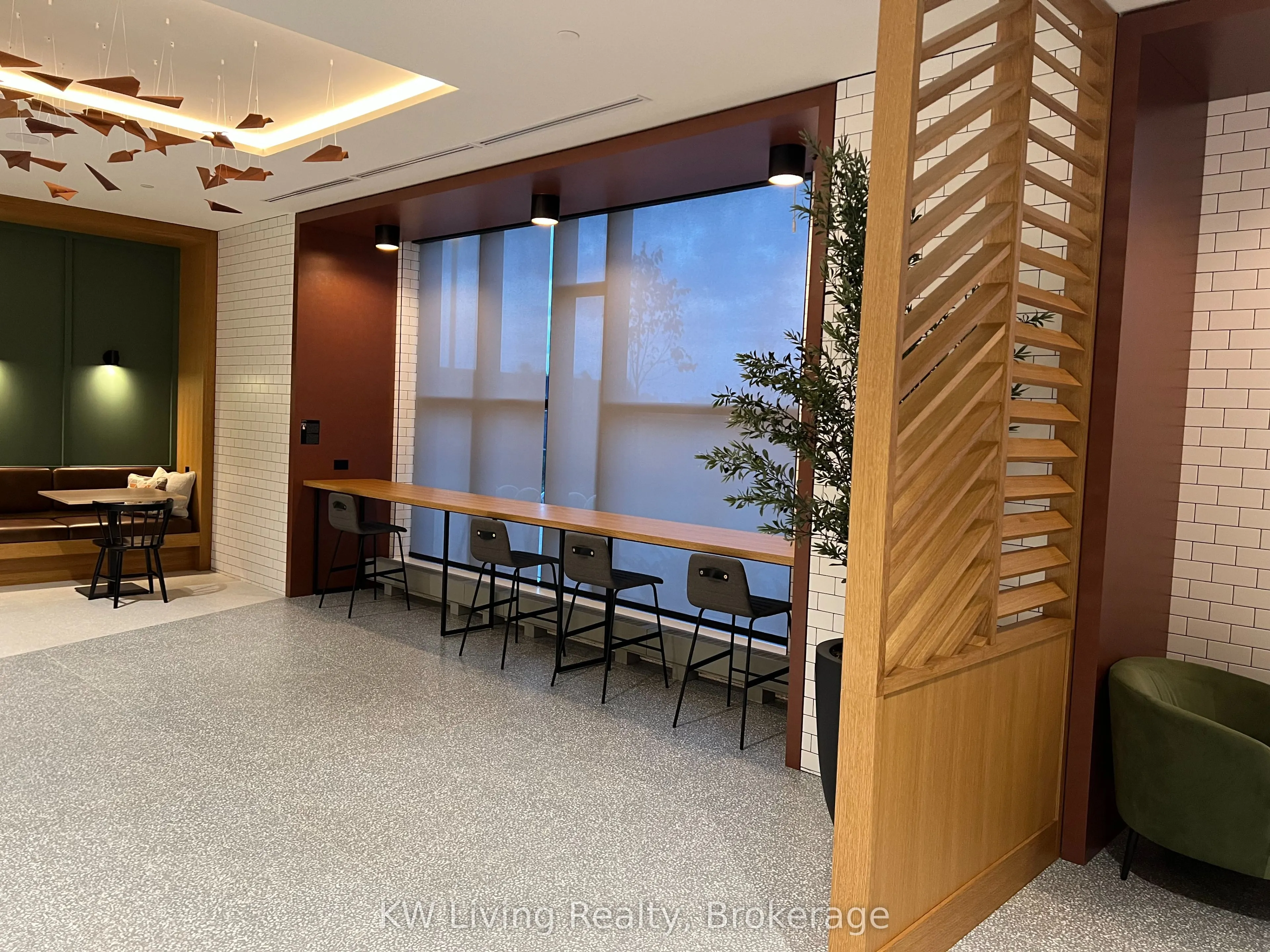 2495 Eglinton Avenue W, #1213