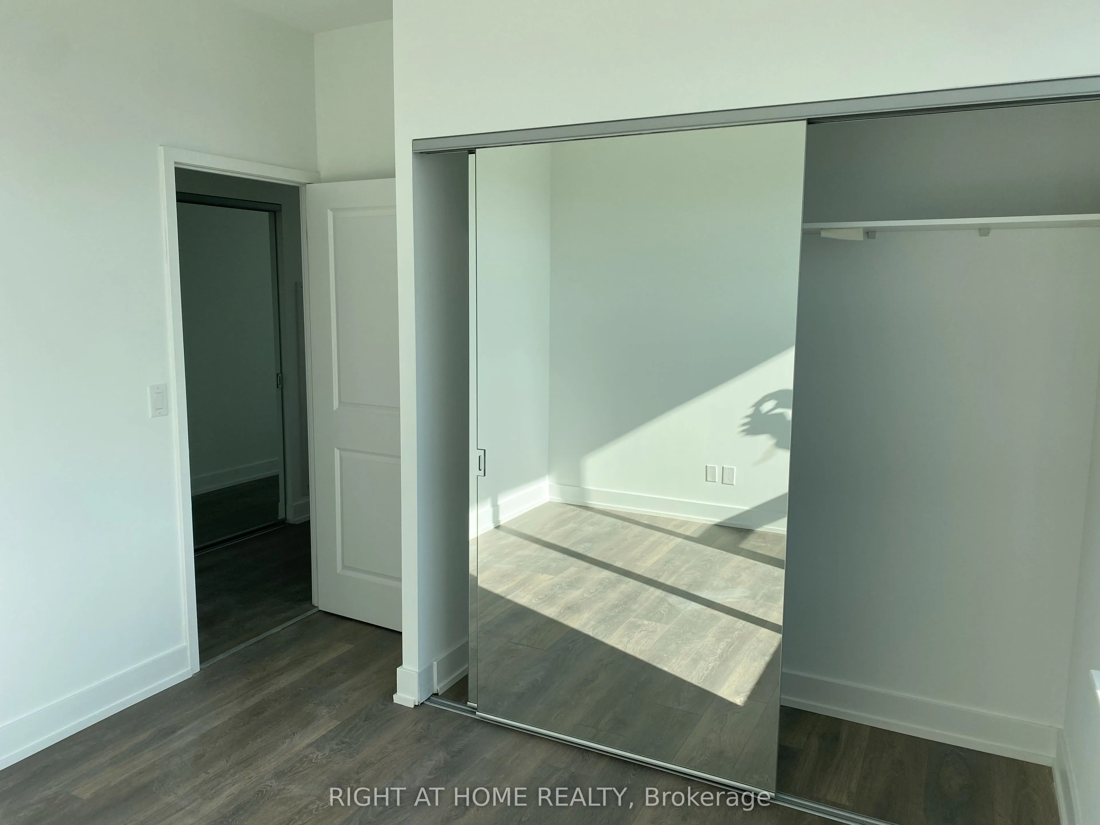 297 Oak Walk Drive, #2503