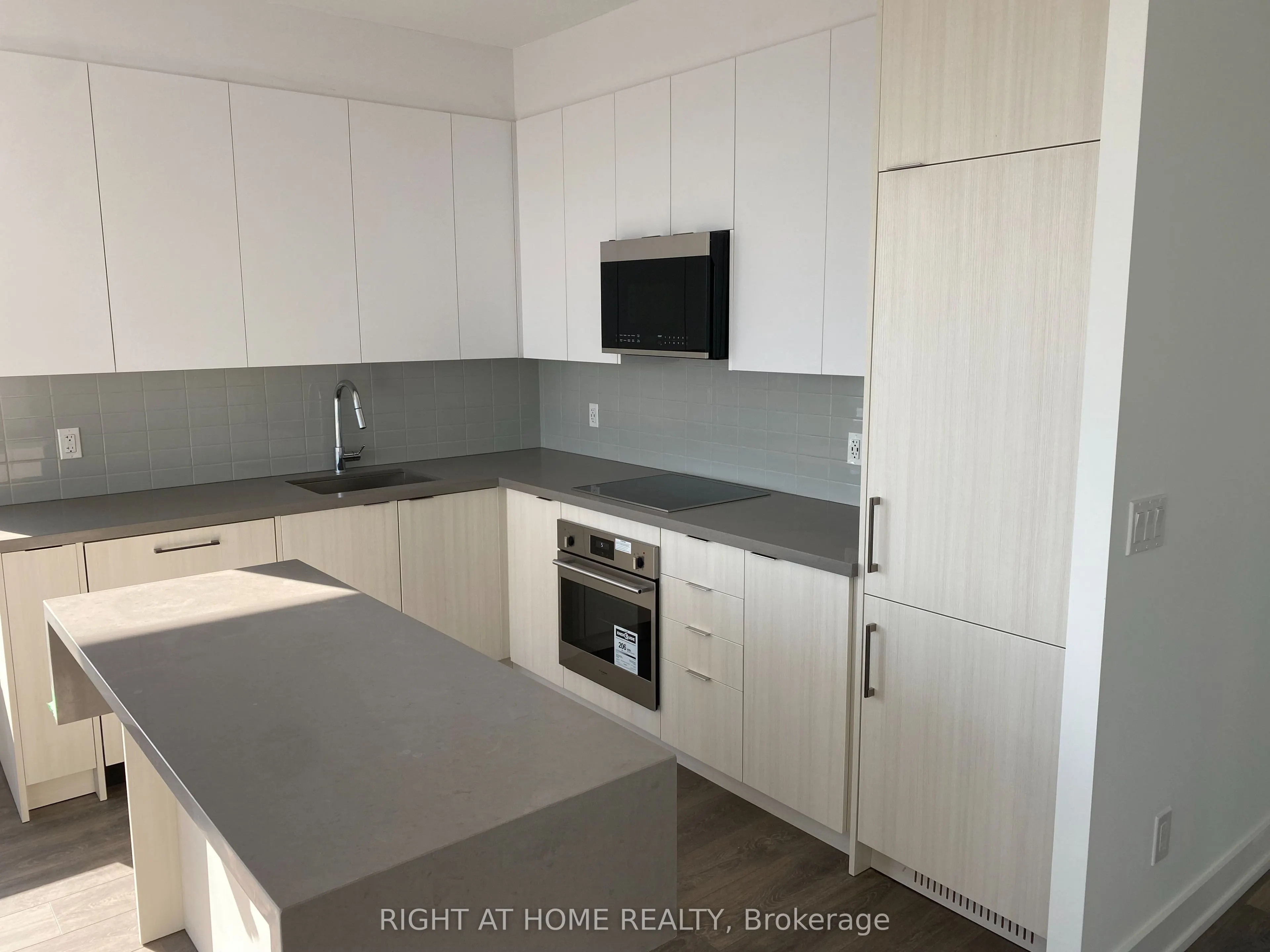 297 Oak Walk Drive, #2503