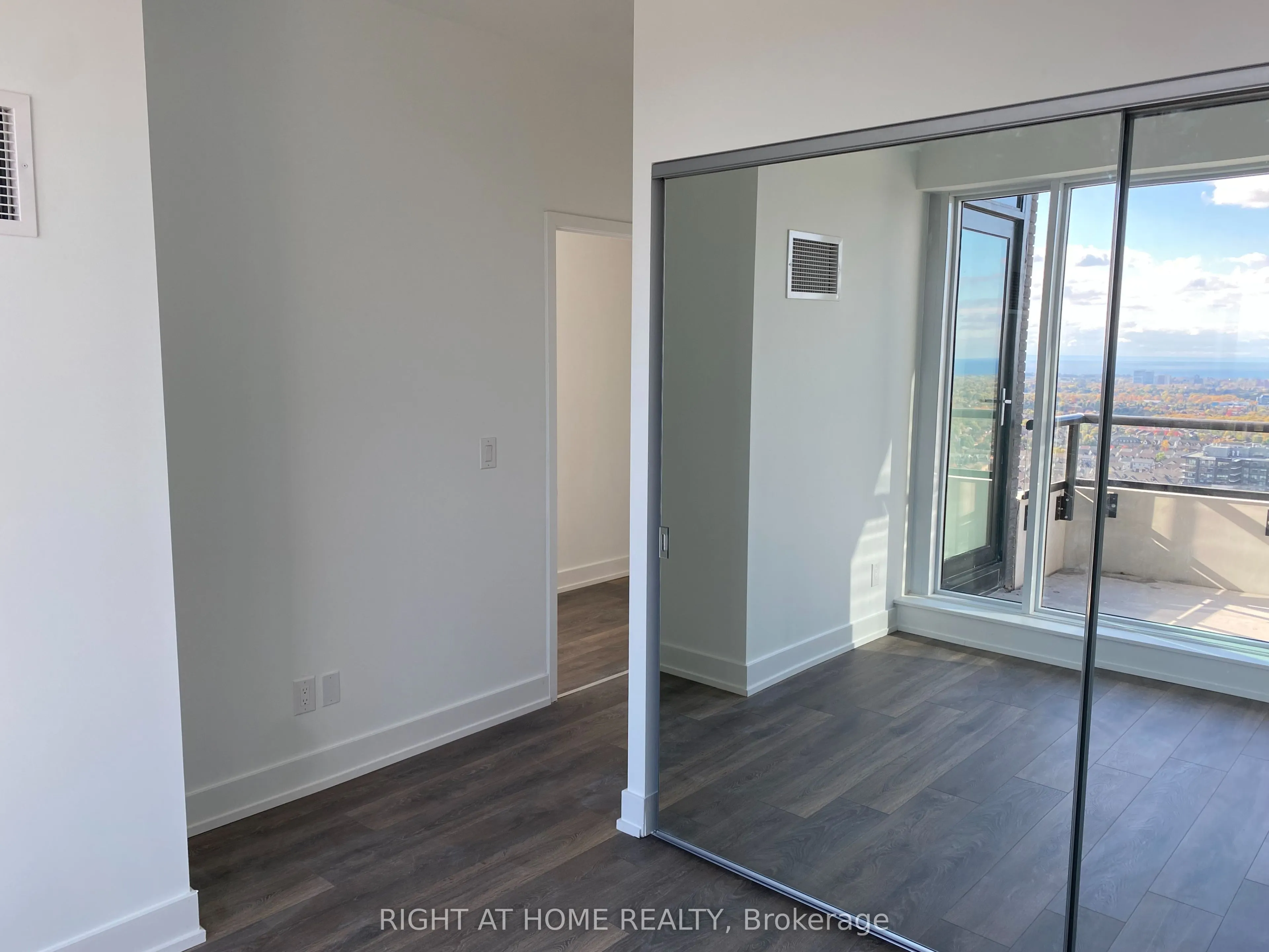 297 Oak Walk Drive, #2503