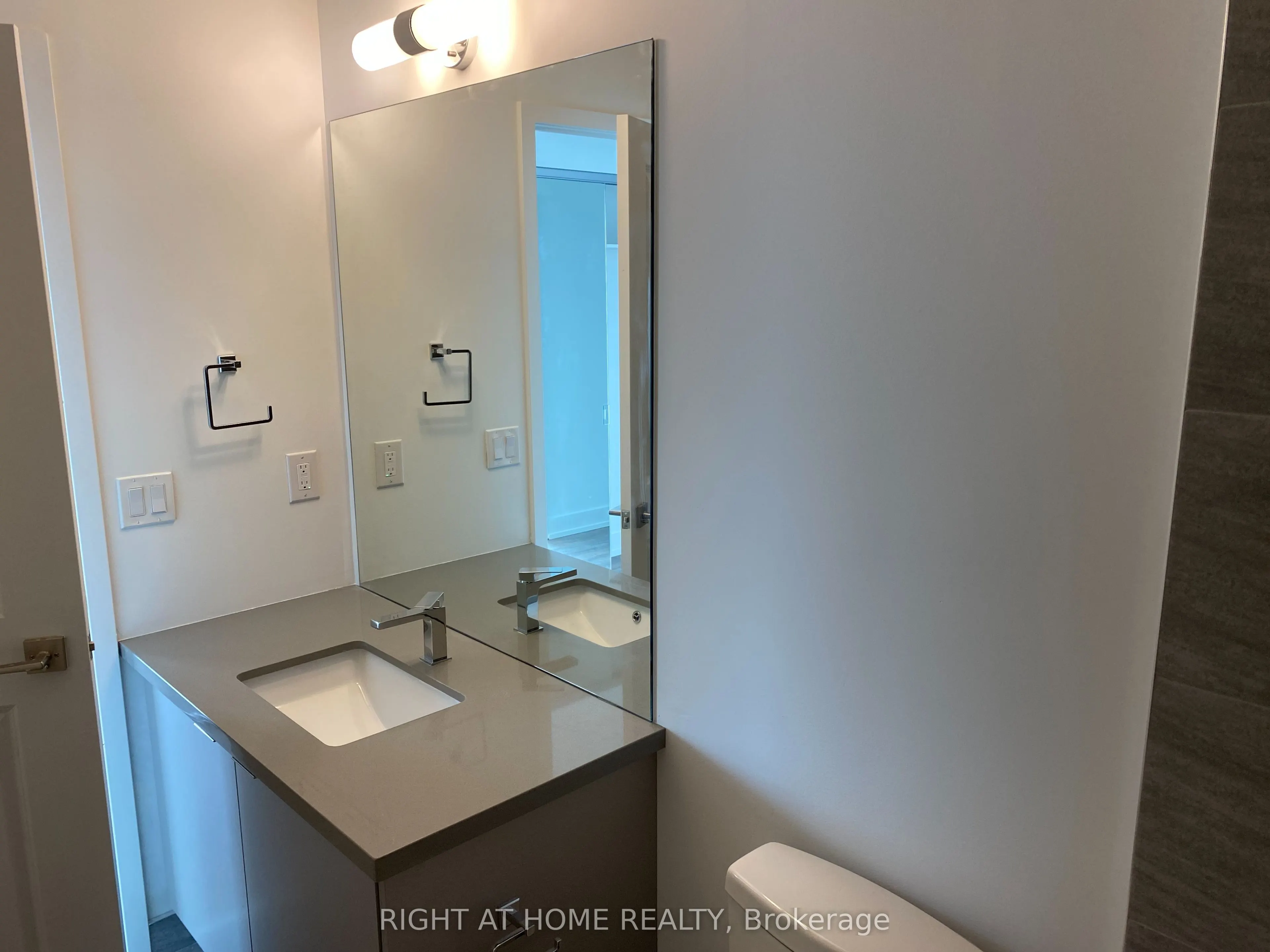 297 Oak Walk Drive, #2503
