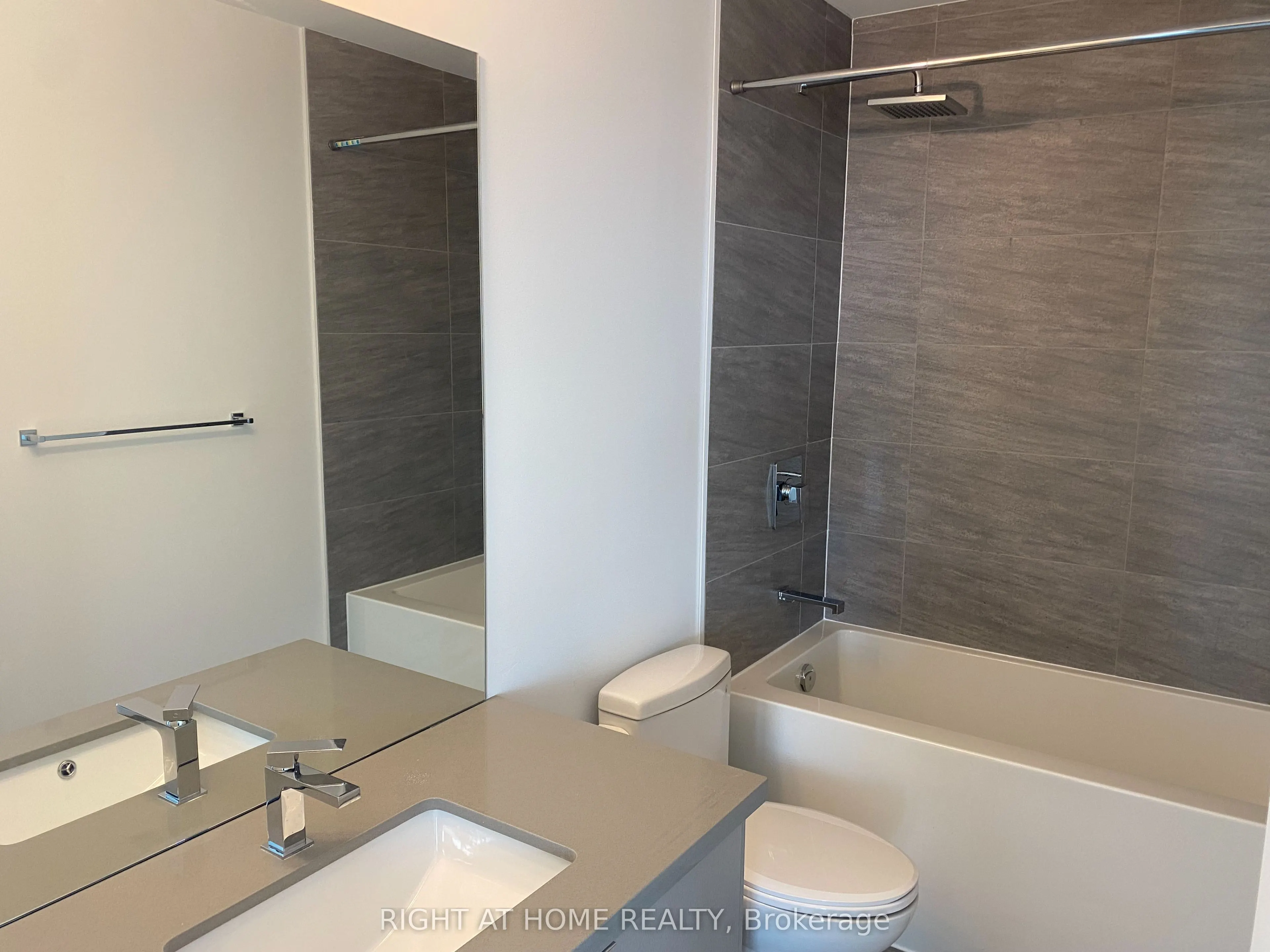 297 Oak Walk Drive, #2503