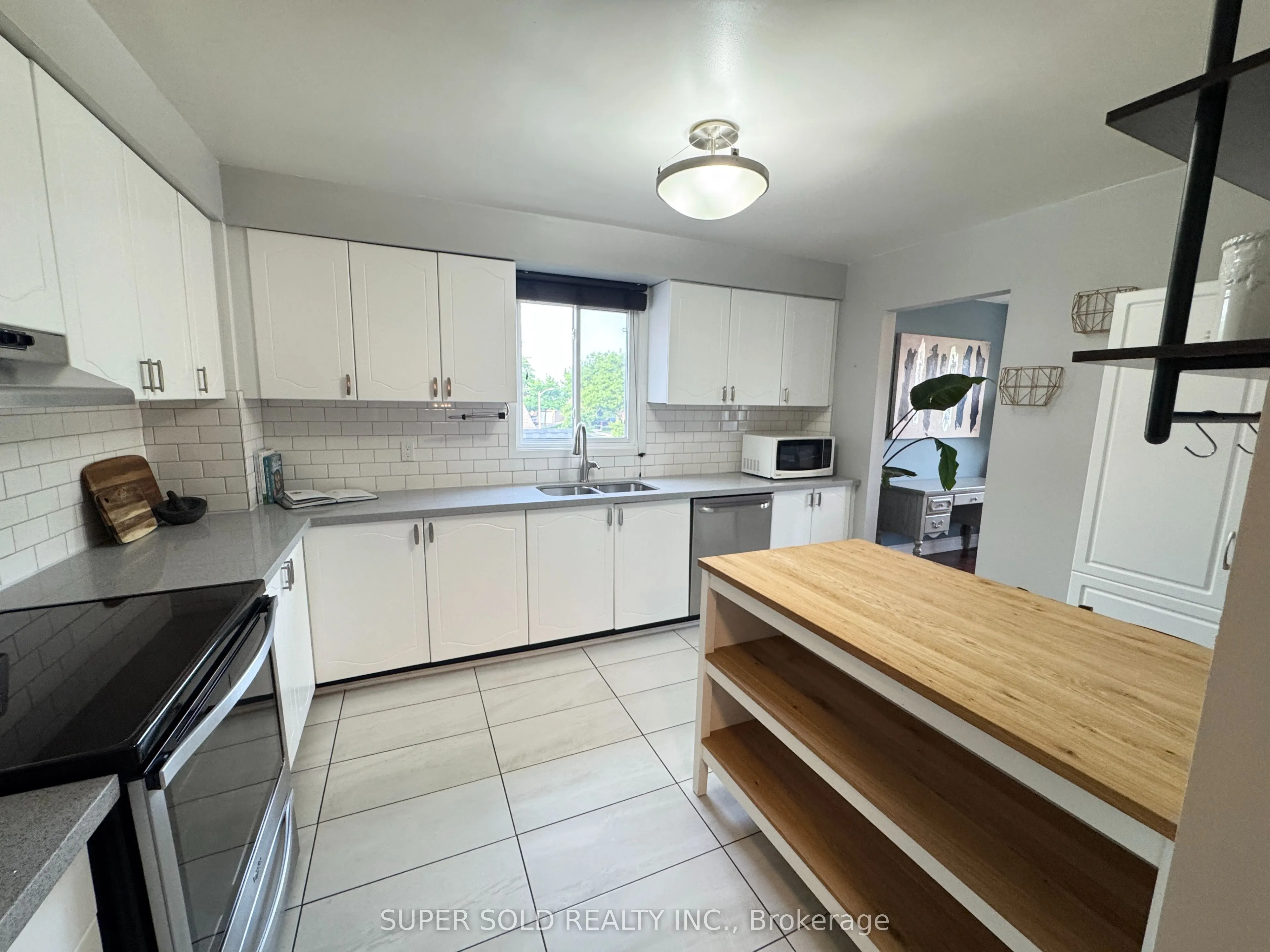 25 Floribunda Crescent