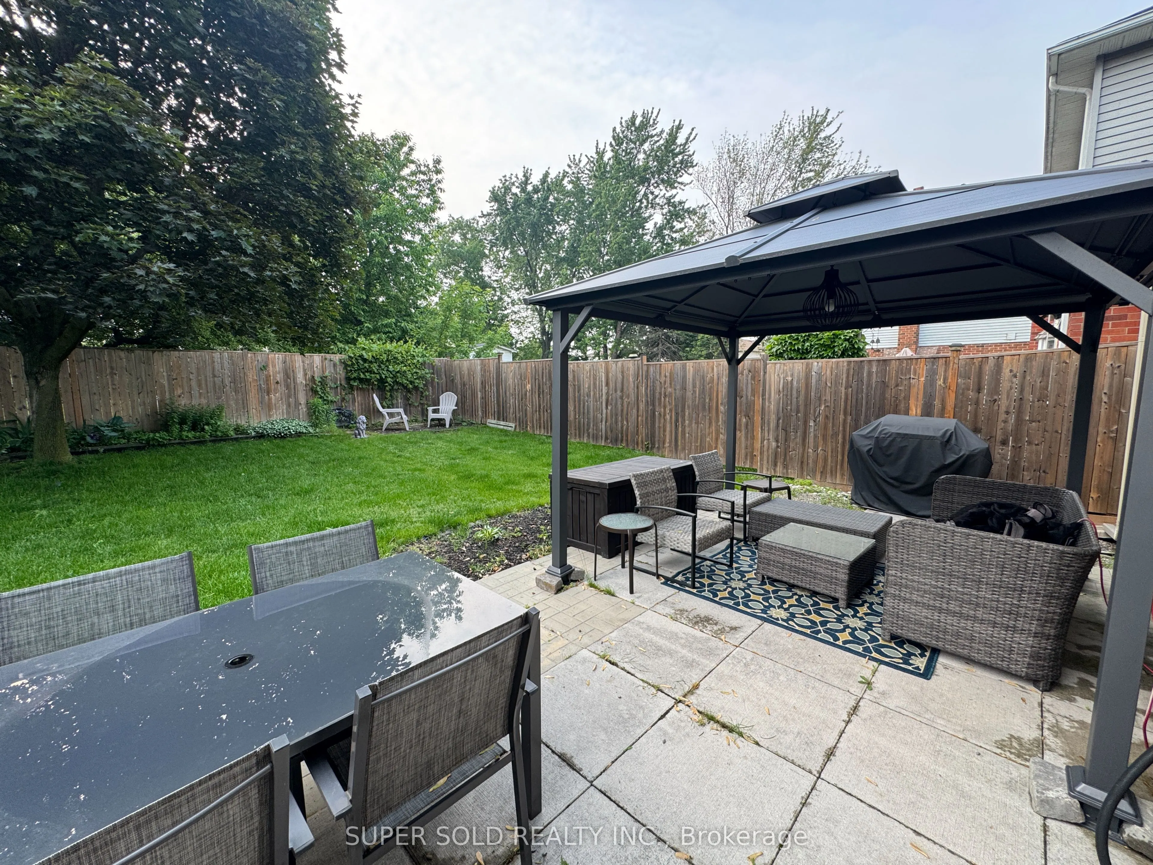 25 Floribunda Crescent