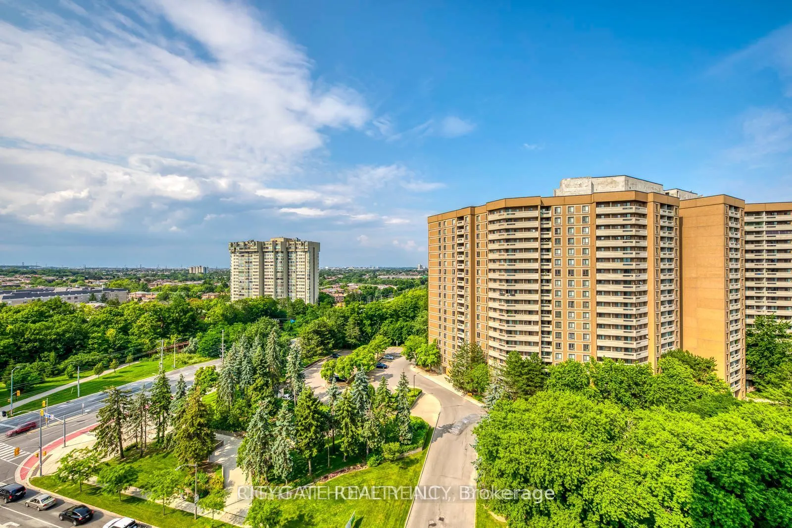 3700 Kaneff Crescent, #1412