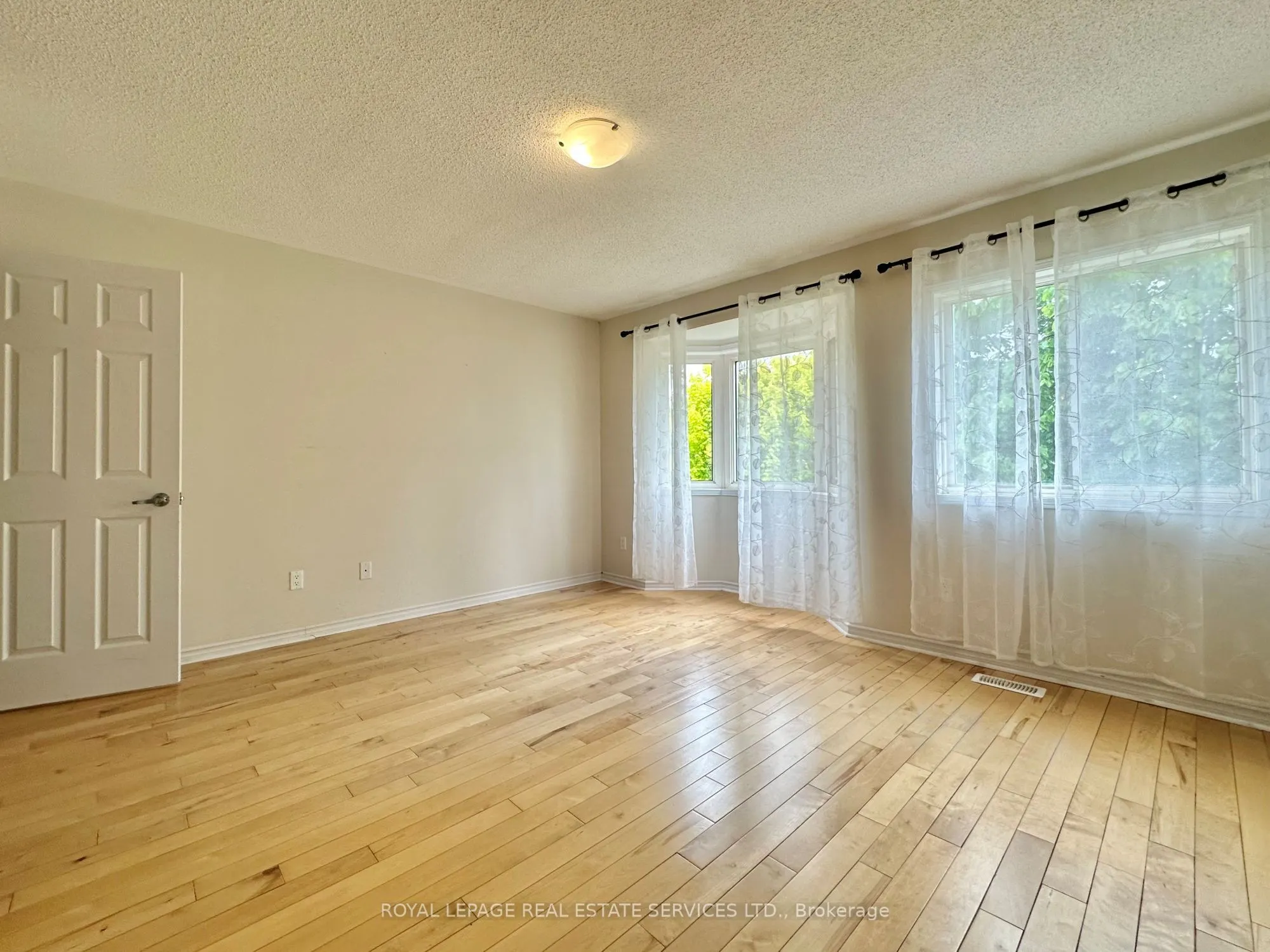 4600 Kimbermount Avenue, #39
