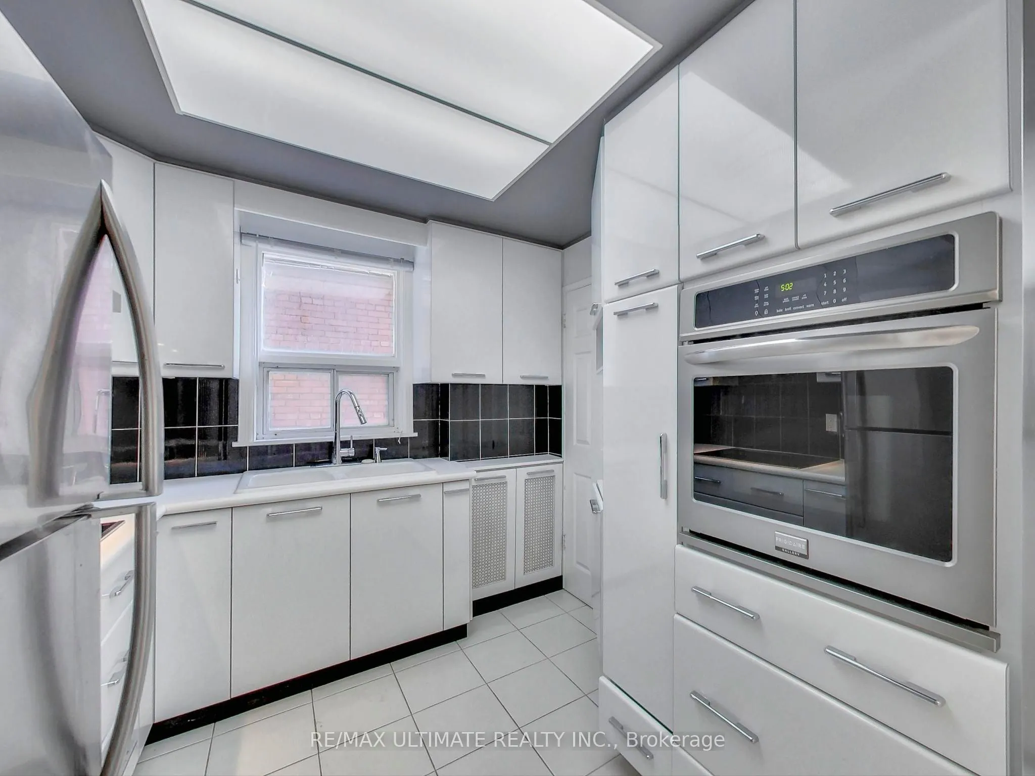 1652 Dufferin Street, #Main