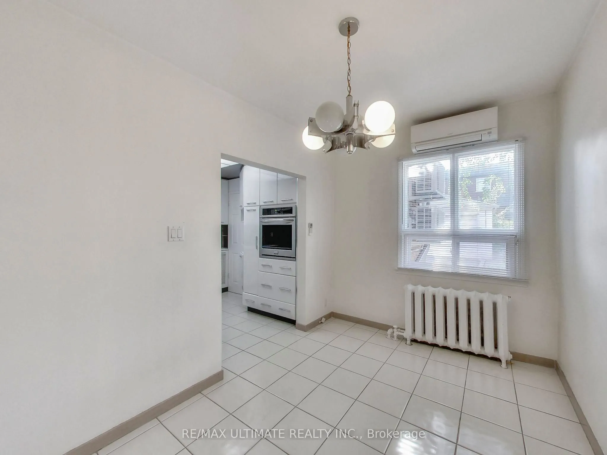 1652 Dufferin Street, #Main