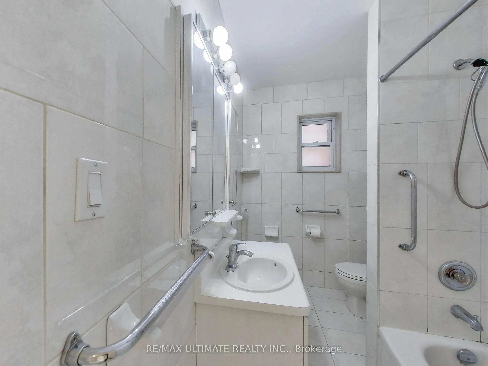 1652 Dufferin Street, #Main